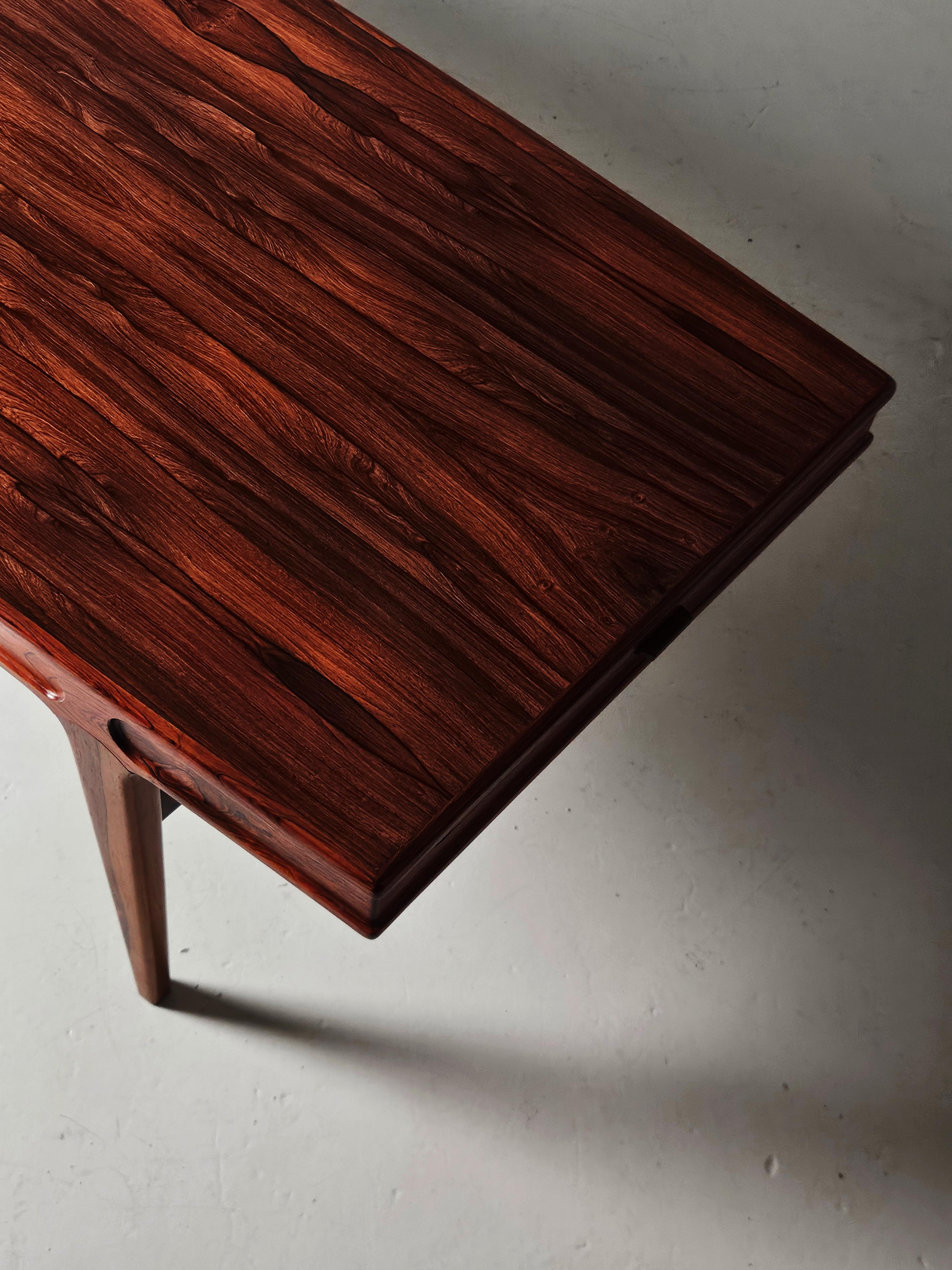 Rosewood coffee table by Johannes Andersen, CFC Silkeborg, Denmark, 1960s en vente 1