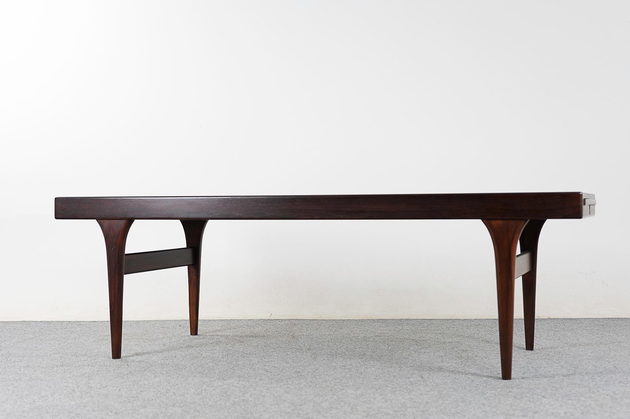 Rosewood Coffee Table by Johannes Andersen For Sale 1