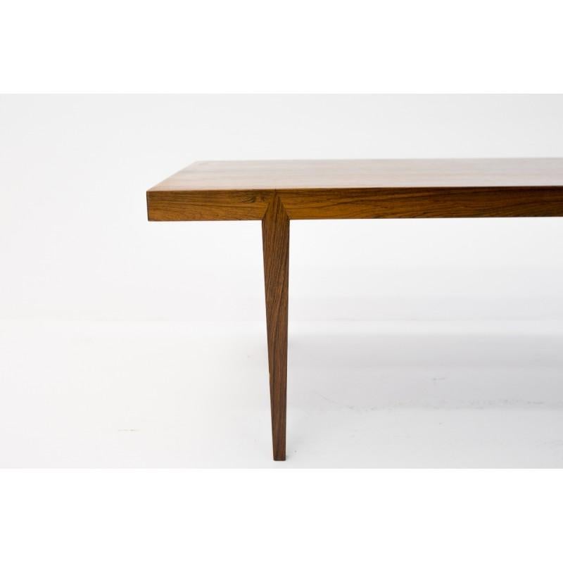 Beautifully grained, rosewood coffee table with one extension.
Designed in Denmark, by Severin Hansen in 1960s.
Preserved in very good quality, after little renovation process.
 
