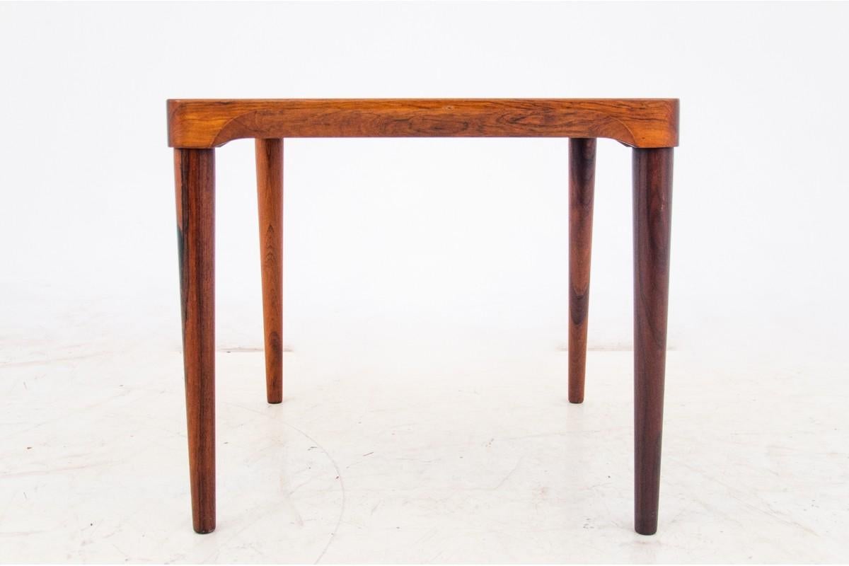 Table basse en bois de rose, design danois, années 1960 Bon état - En vente à Chorzów, PL