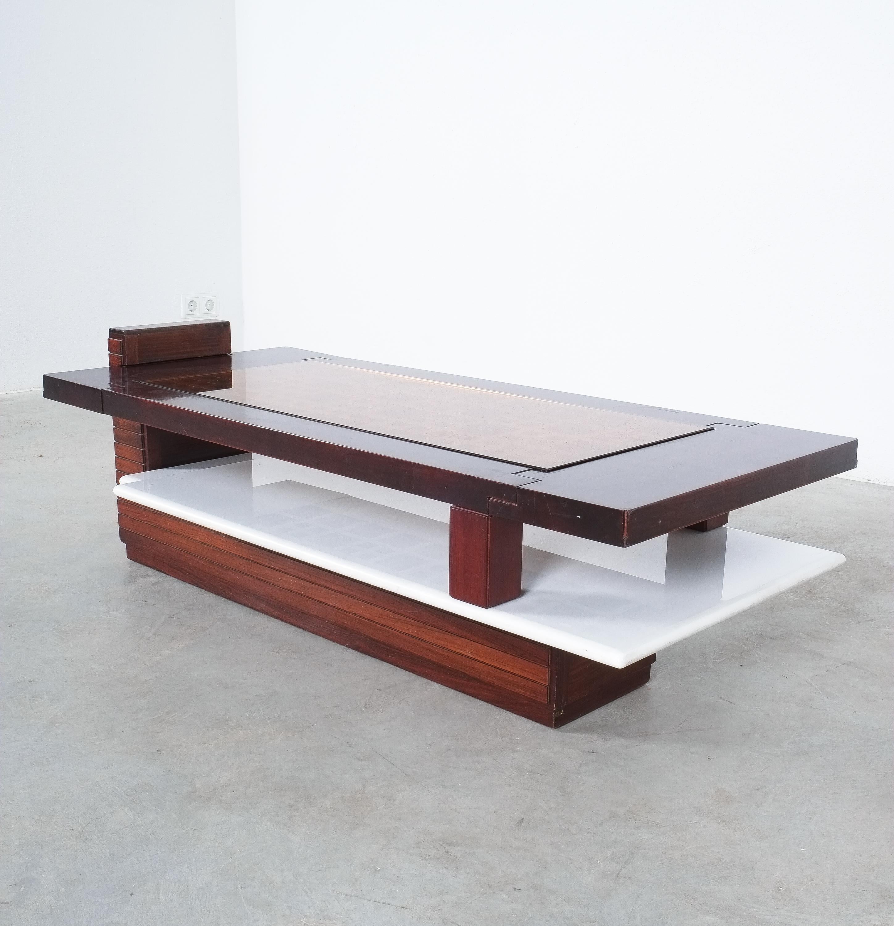 Rosewood Coffee Table with Marble Tray, Circa 1970 In Good Condition For Sale In Vienna, AT