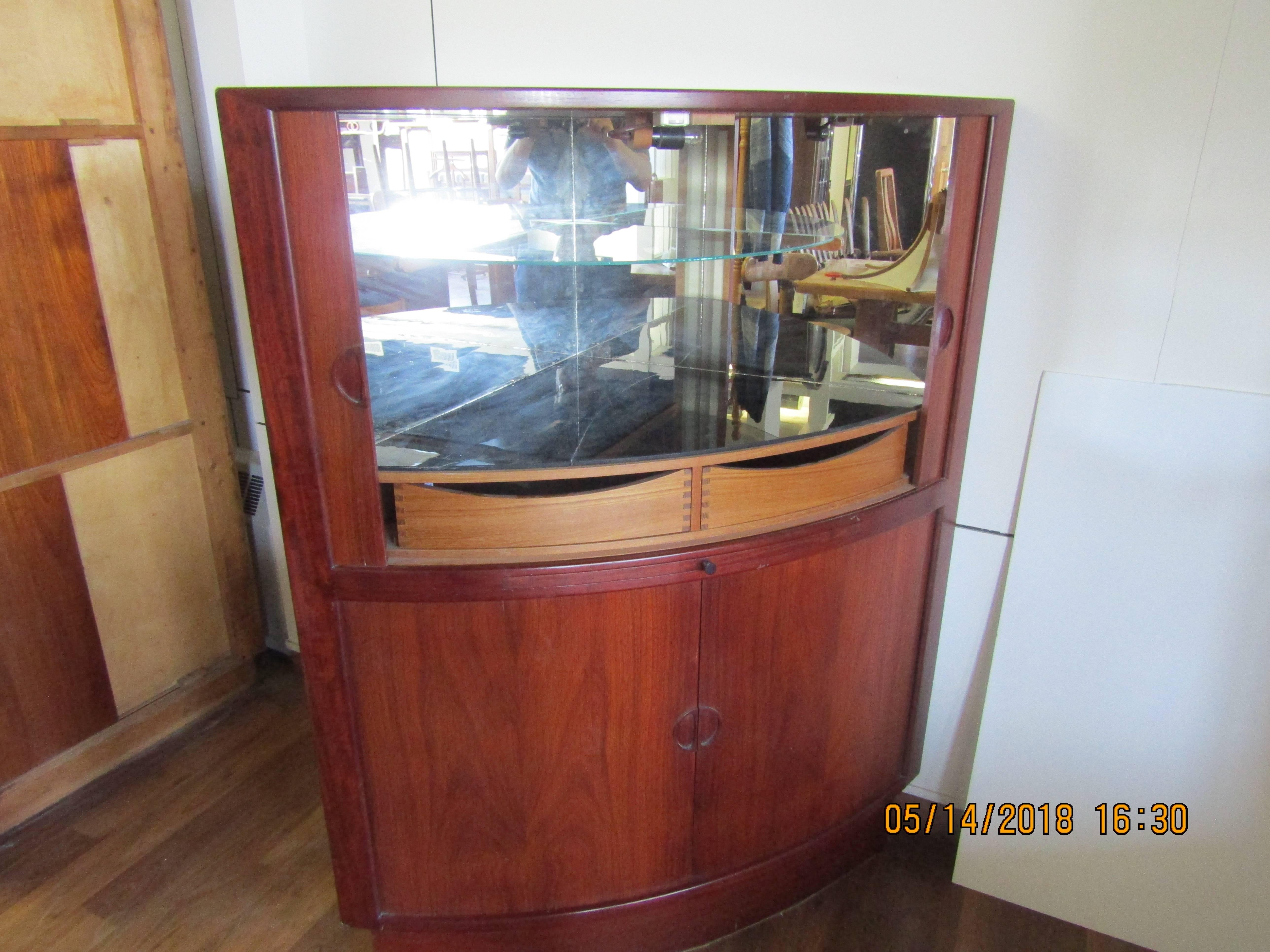 mirrored bar shelf