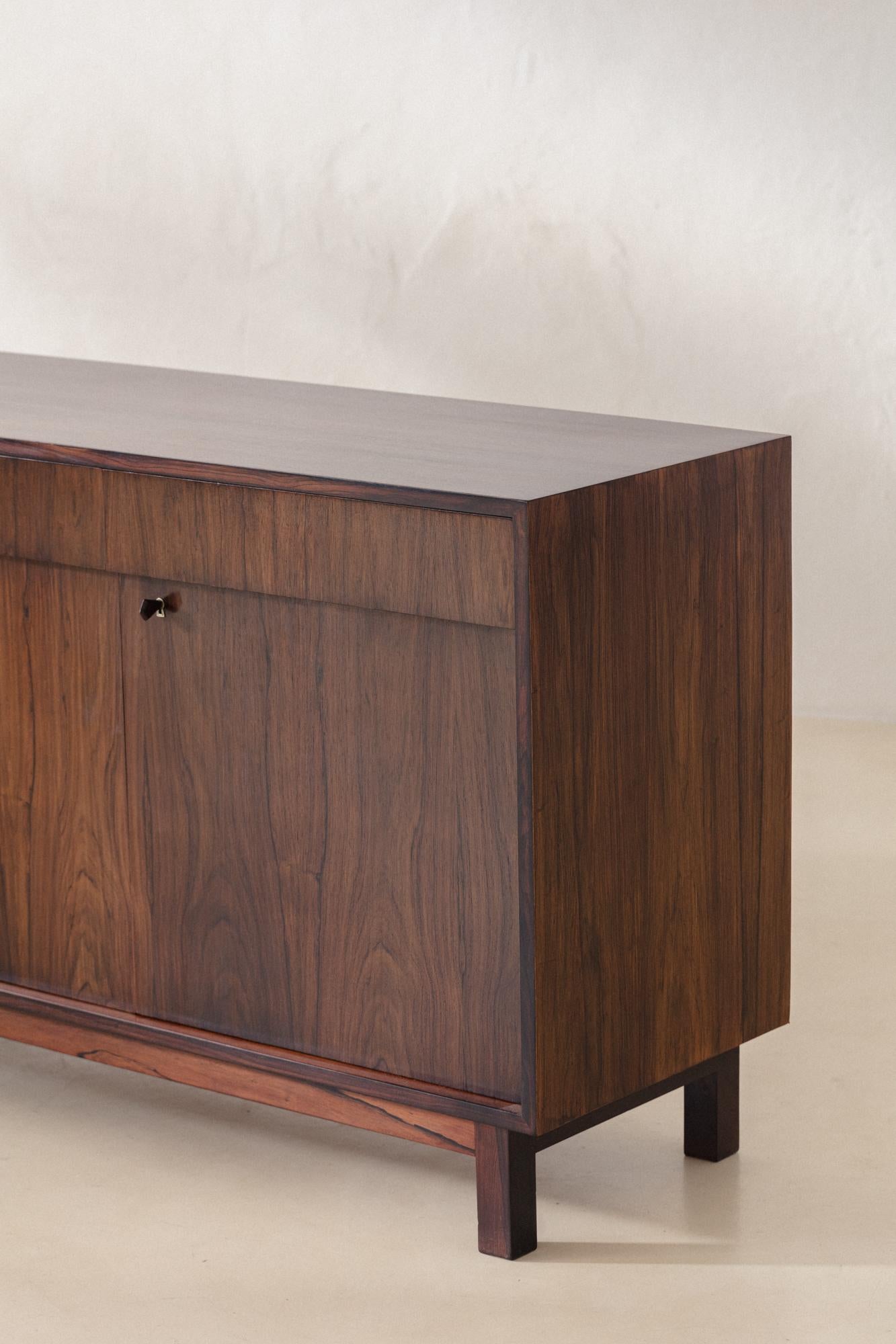 Rosewood Credenza by Celina Decorações, Brazilian Mid-Century Design, 1960s For Sale 10