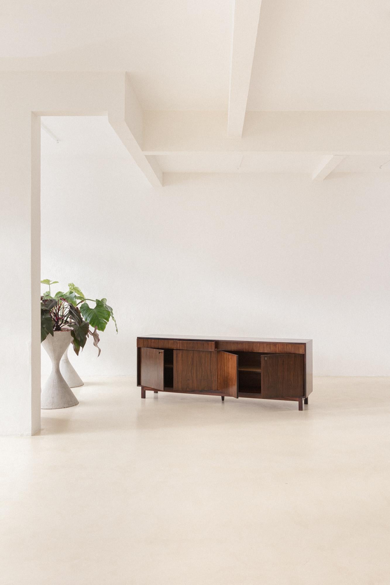 Rosewood Credenza by Celina Decorações, Brazilian Mid-Century Design, 1960s In Good Condition For Sale In New York, NY