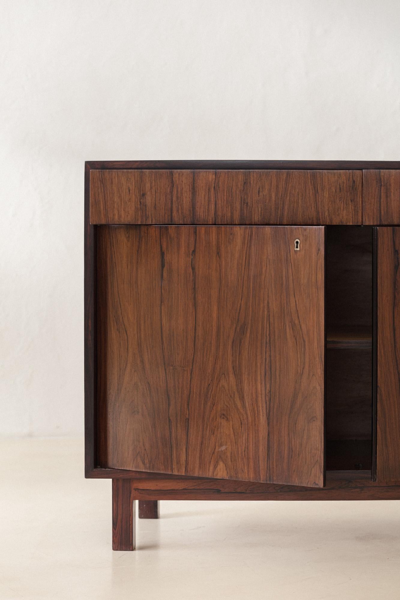 Rosewood Credenza by Celina Decorações, Brazilian Mid-Century Design, 1960s For Sale 4