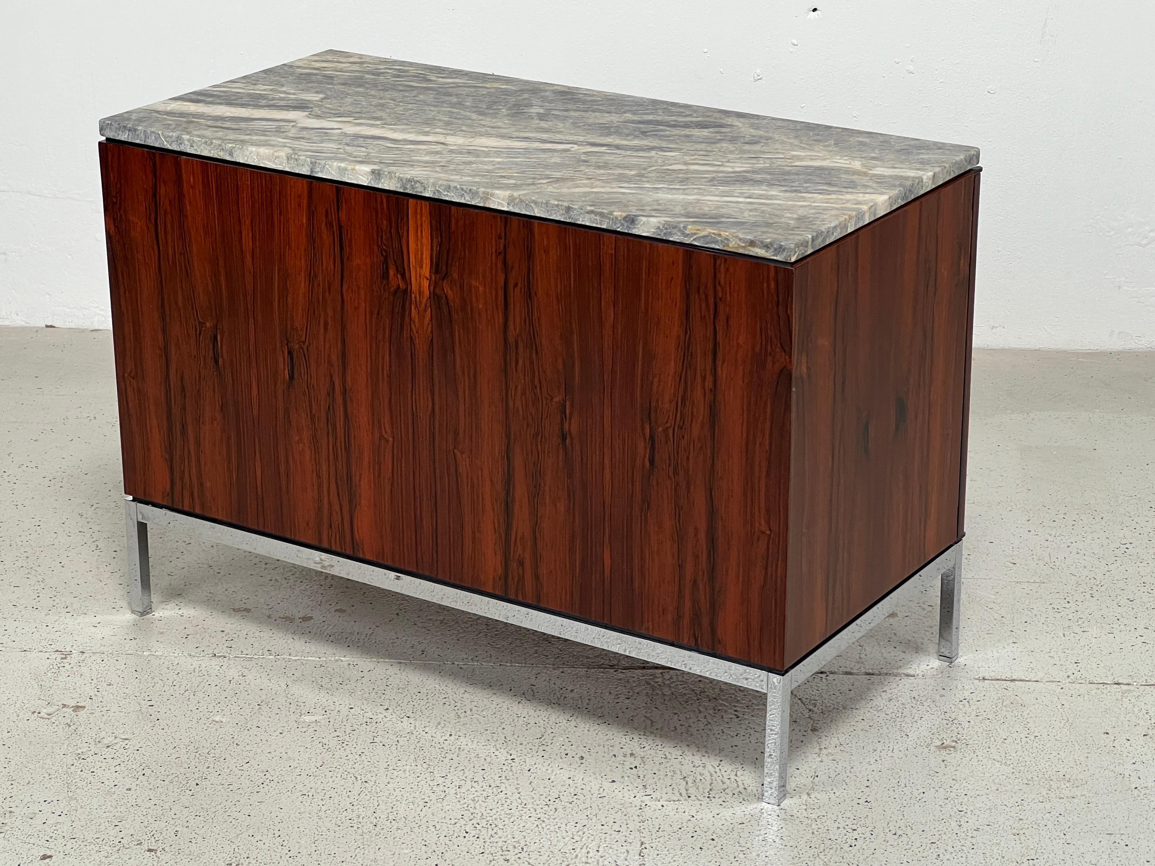 Rosewood Credenza by Florence Knoll  For Sale 8