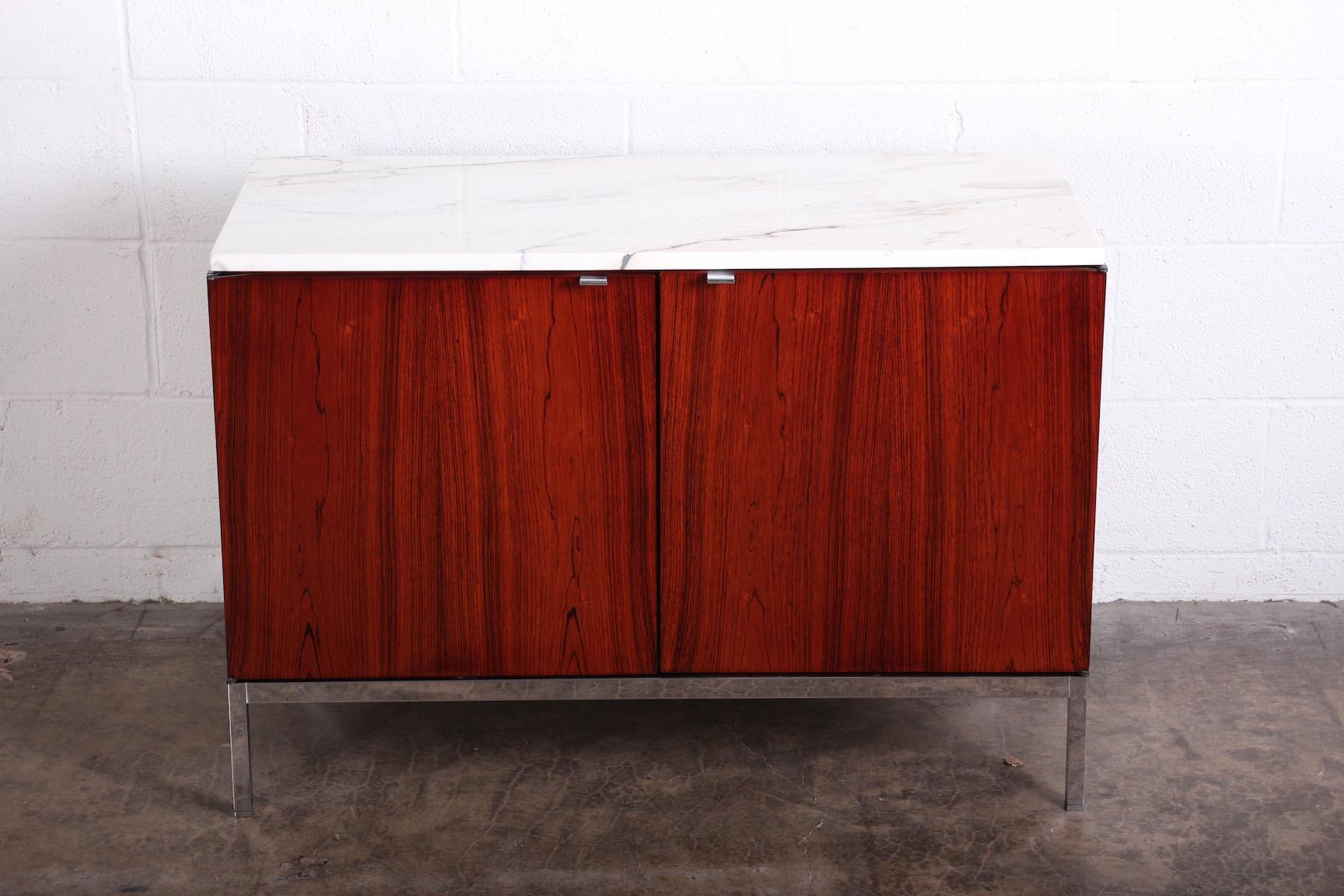 Rosewood Credenza by Florence Knoll In Good Condition In Dallas, TX