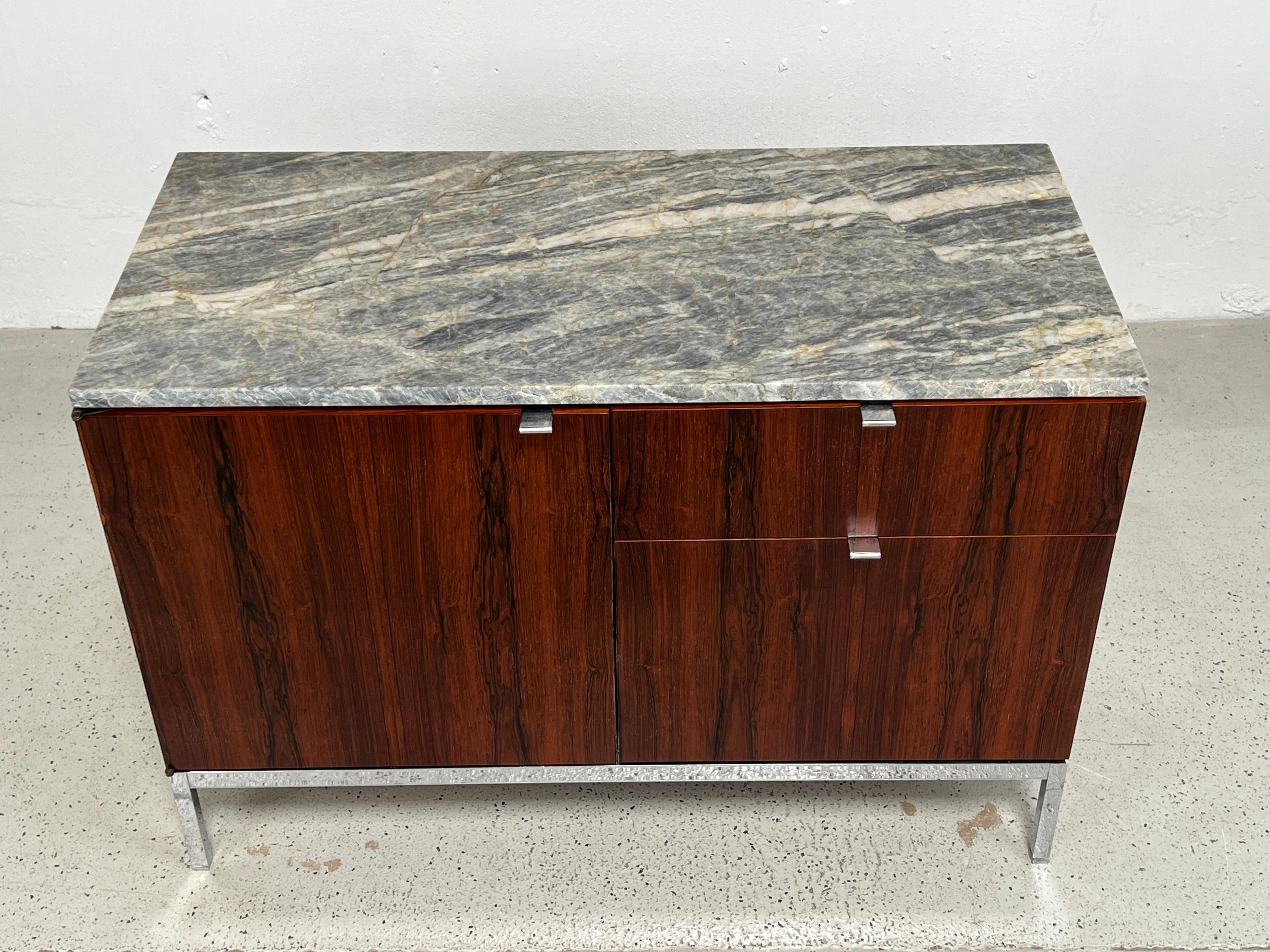Rosewood Credenza by Florence Knoll  In Good Condition For Sale In Dallas, TX