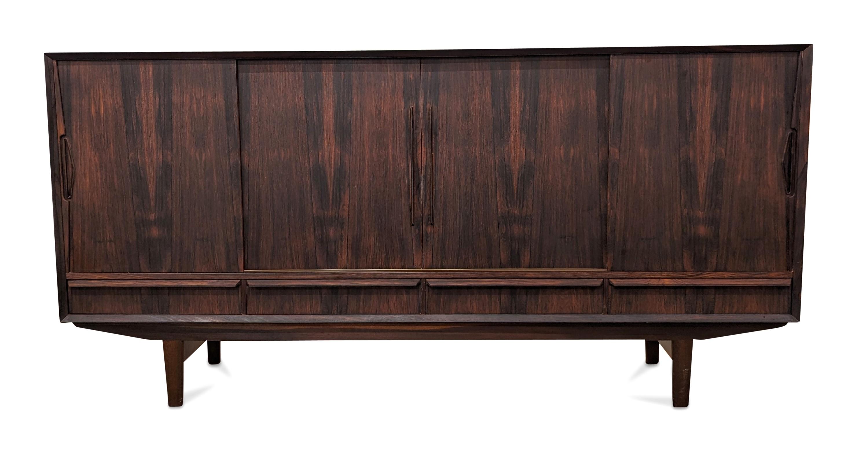 Vintage Danish mid-century modern, made in the 1950's - Recently refurbished

The piece is more than 65+ years old and some wear and tear can be expected, but we do everything we can to refurbish them in respect to the design.

Brazilian rosewood