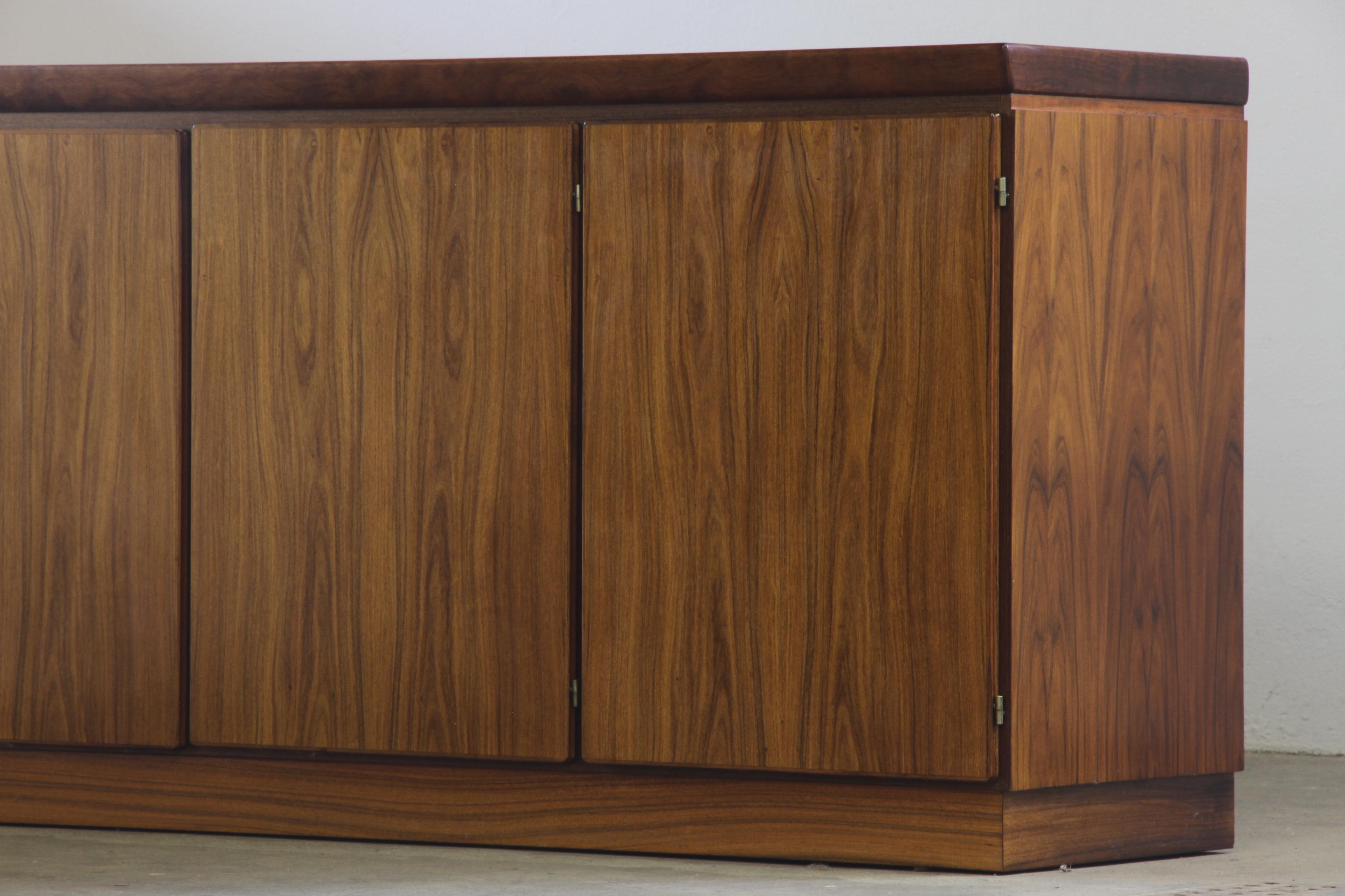 Rosewood credenza sideboard, Danish 1970s from Skovby, mid-century cabinet For Sale 9