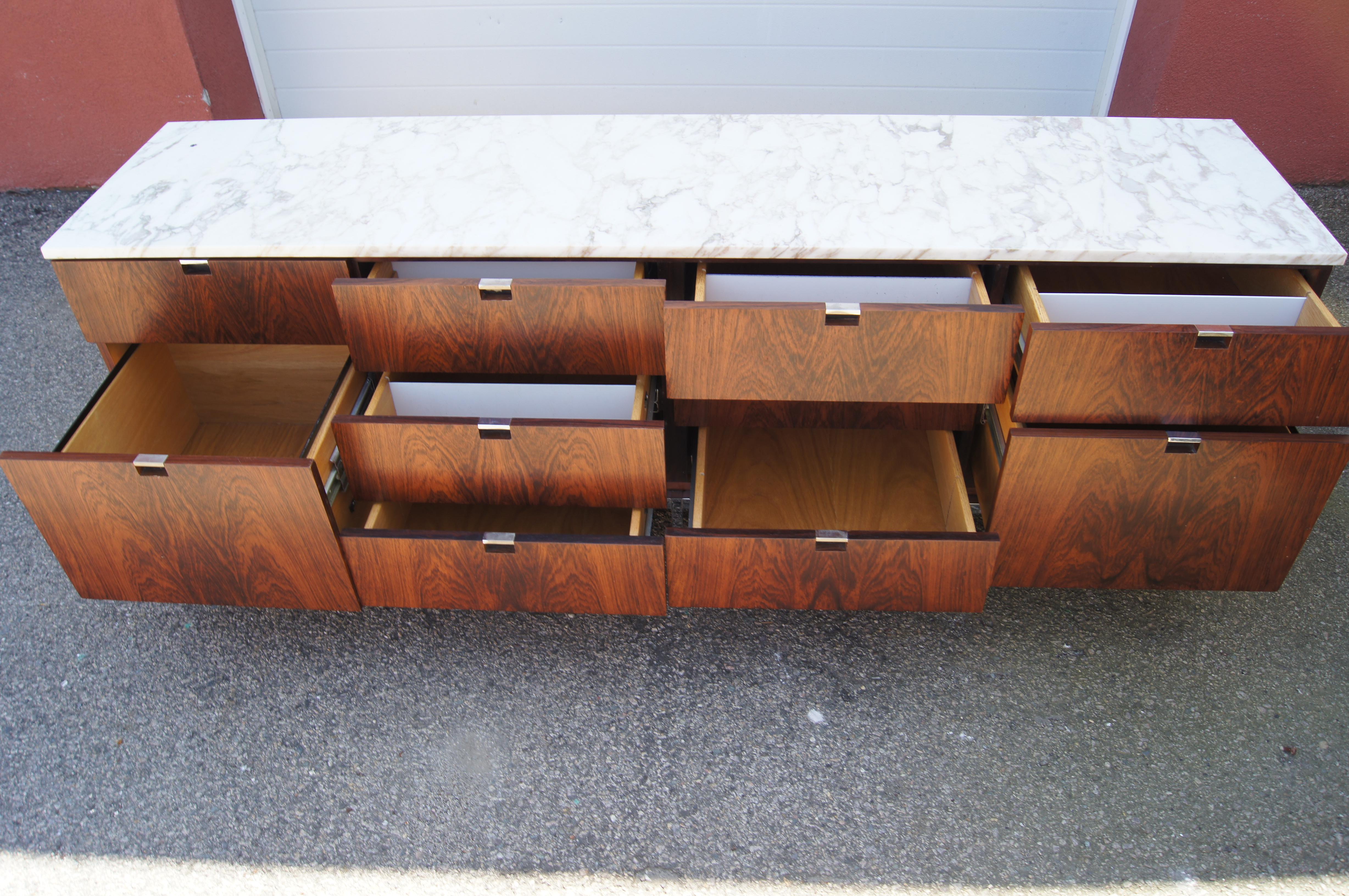 Mid-Century Modern Rosewood Credenza with Marble Top by Florence Knoll For Sale