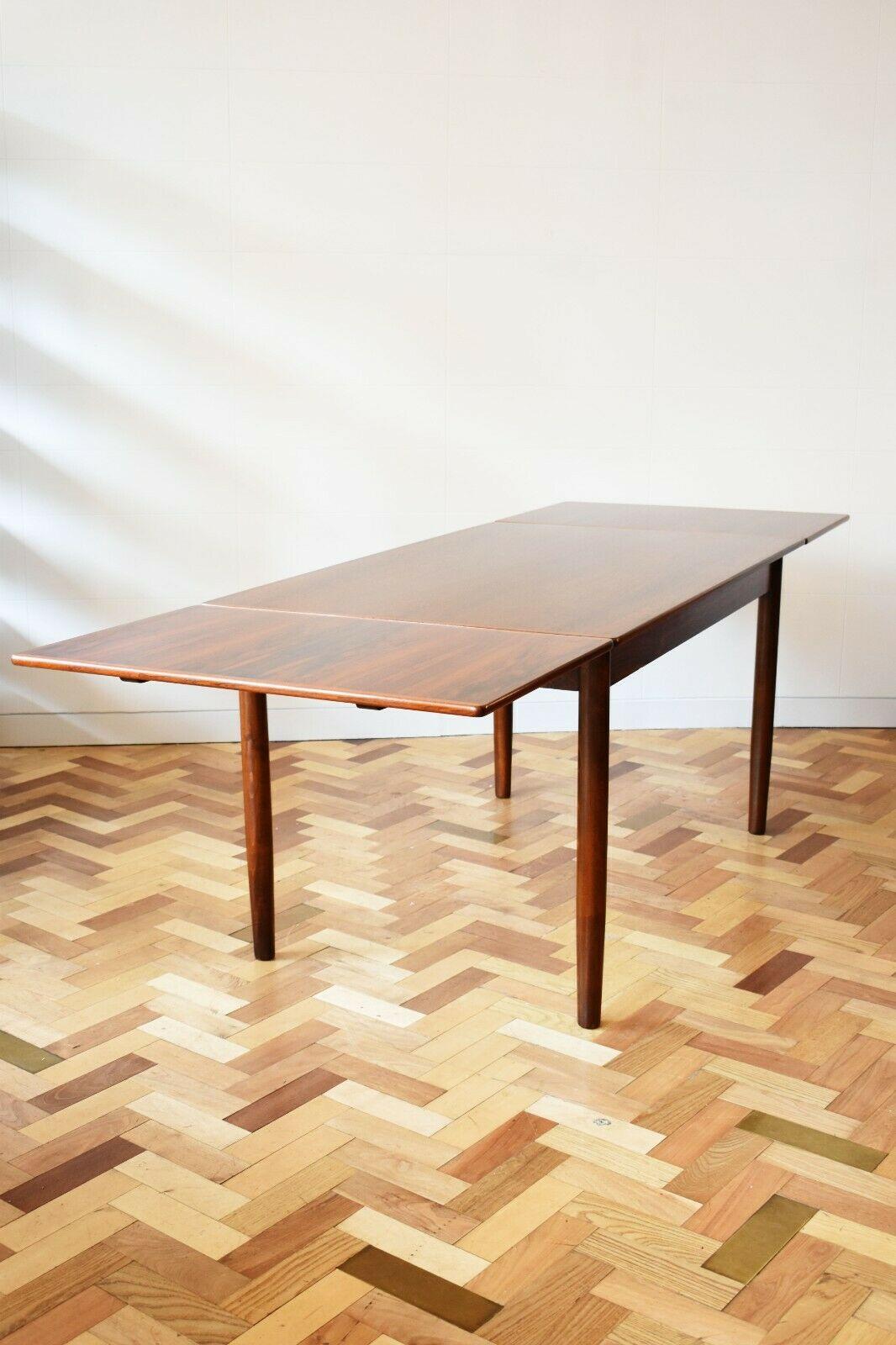 Rosewood Danish, Extendable Dining Table, 1960's In Good Condition For Sale In London, GB