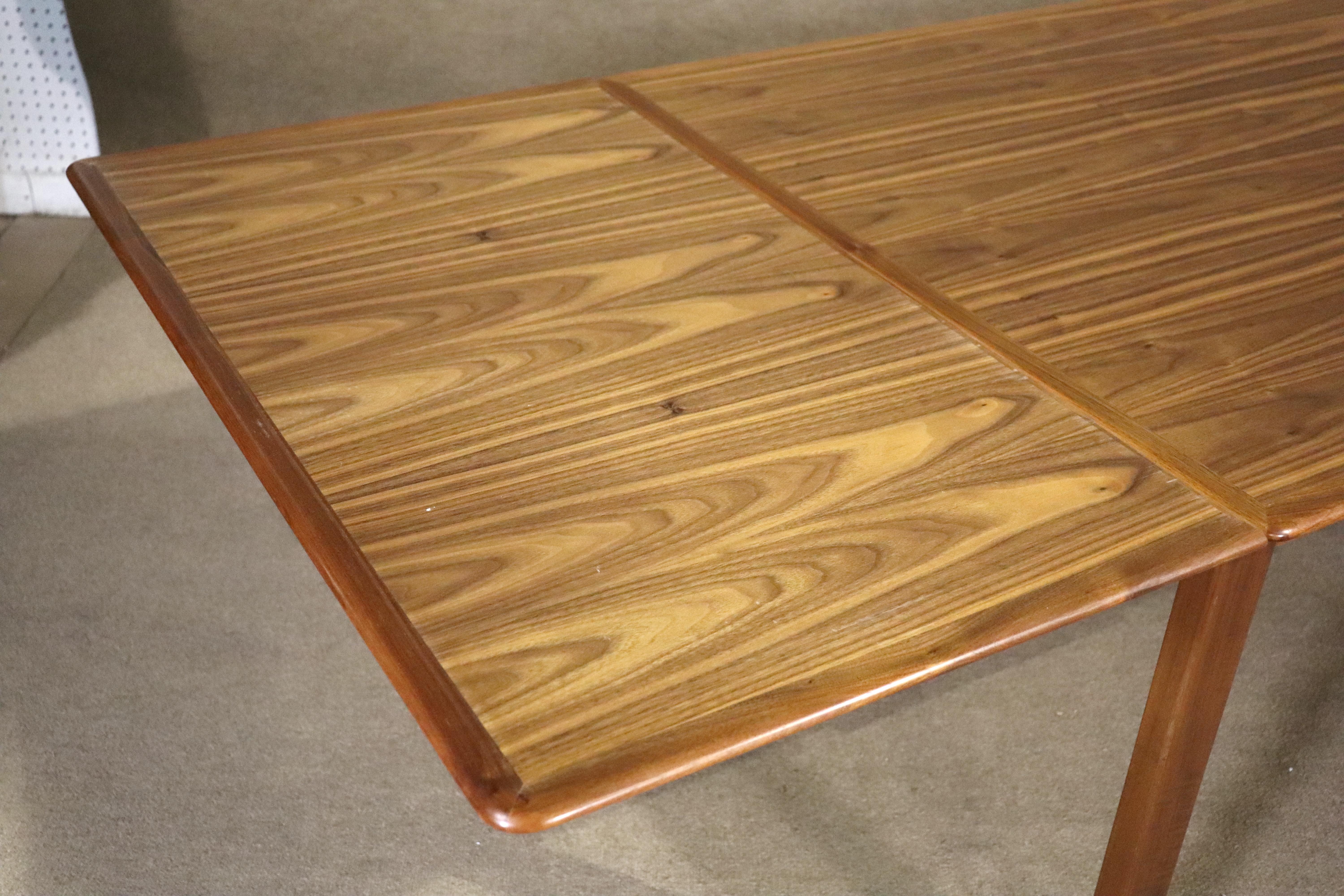Mesa de comedor extensible danesa de palisandro en Bueno estado para la venta en Brooklyn, NY