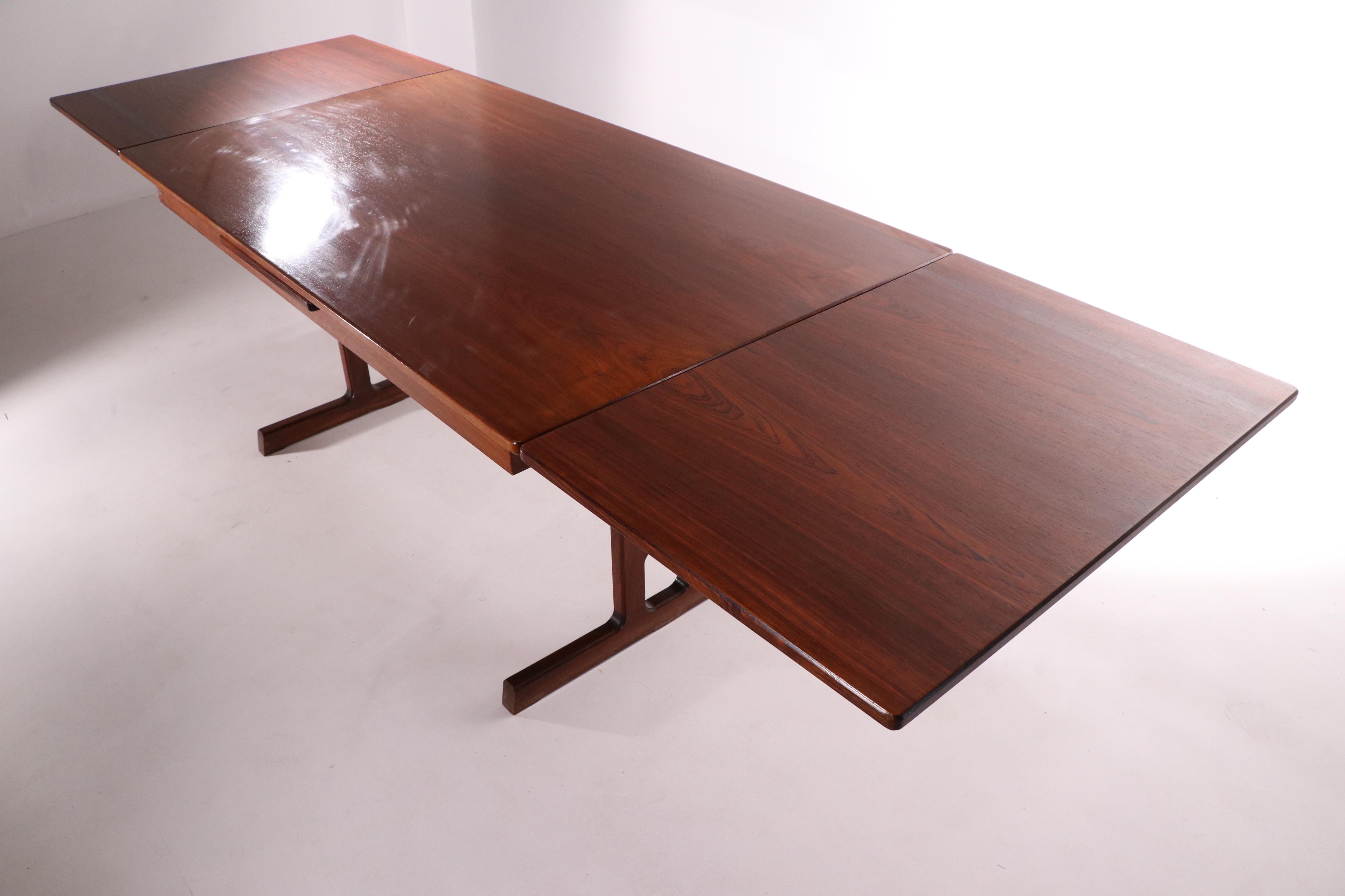 Rosewood Danish Mid-Century Modern Extension Dining Table att to Hvidt  Molgaard For Sale 4