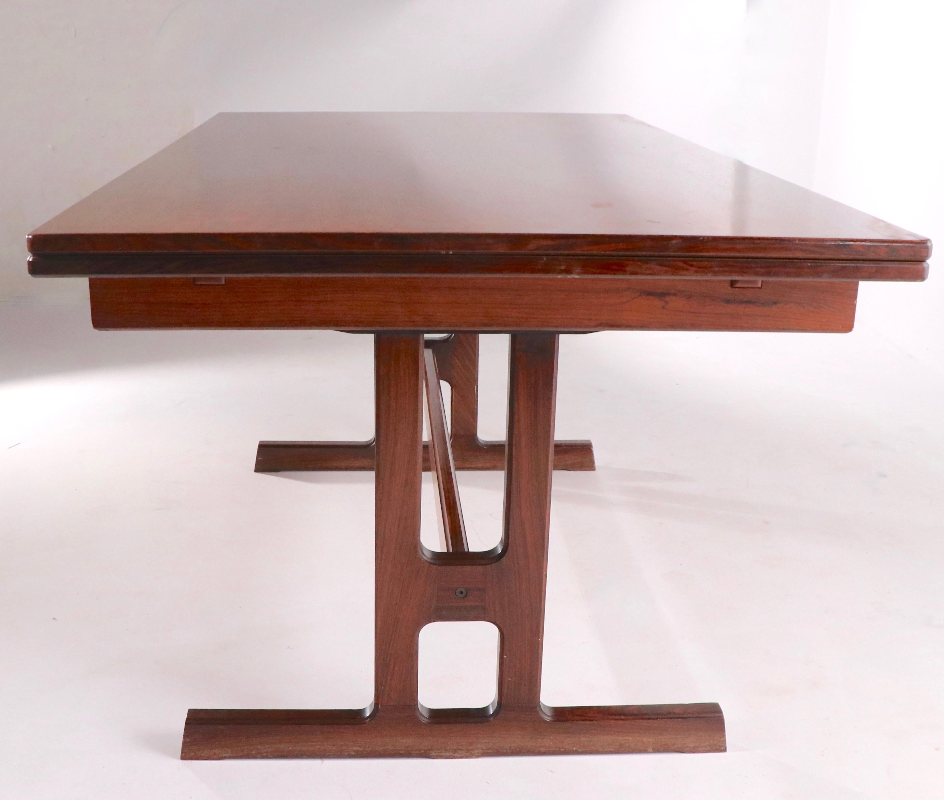 Rosewood Danish Mid-Century Modern Extension Dining Table att to Hvidt  Molgaard For Sale 1