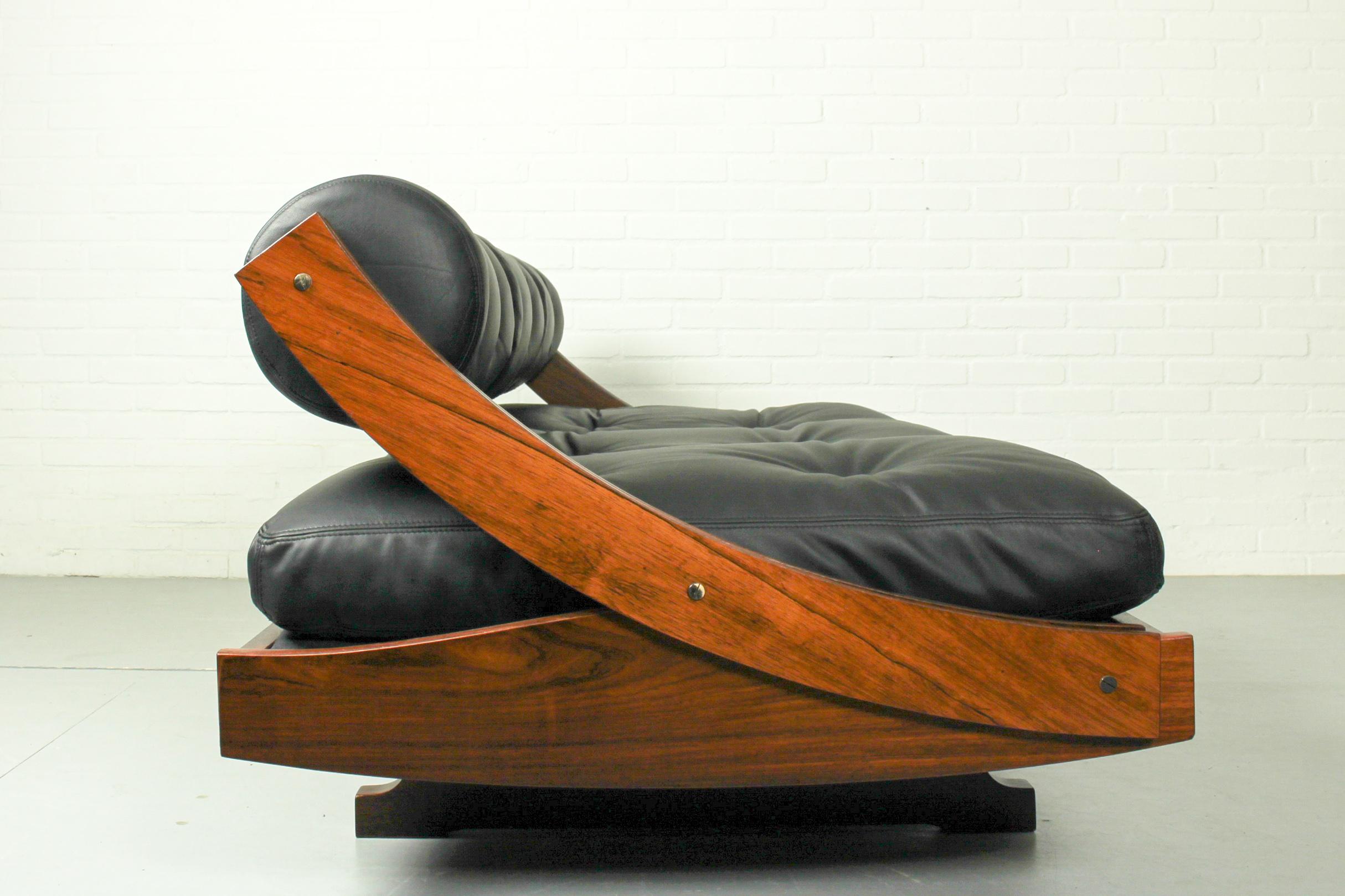 20th Century Rosewood Daybed Sofa GS 195 by Gianni Songia for Sormani in New Black Leather