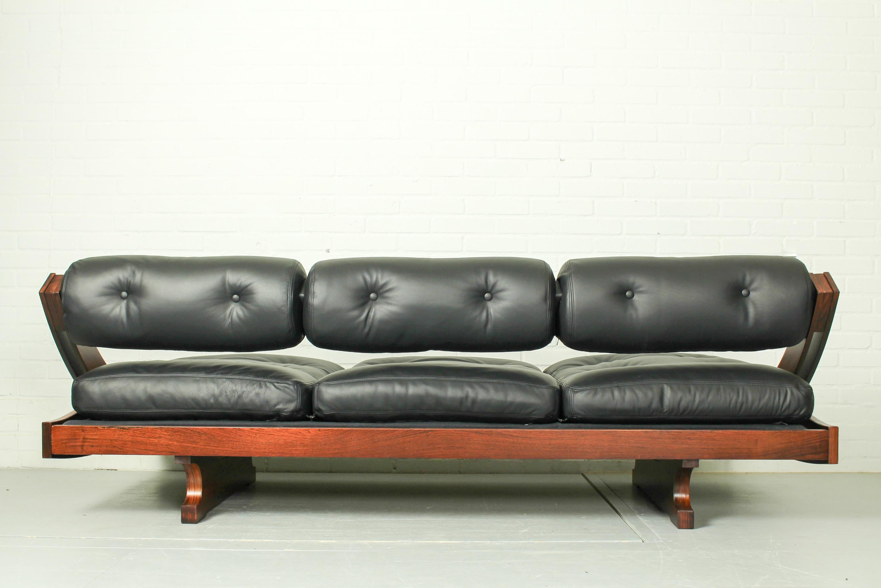 Rosewood Daybed Sofa GS 195 by Gianni Songia for Sormani in New Black Leather 2