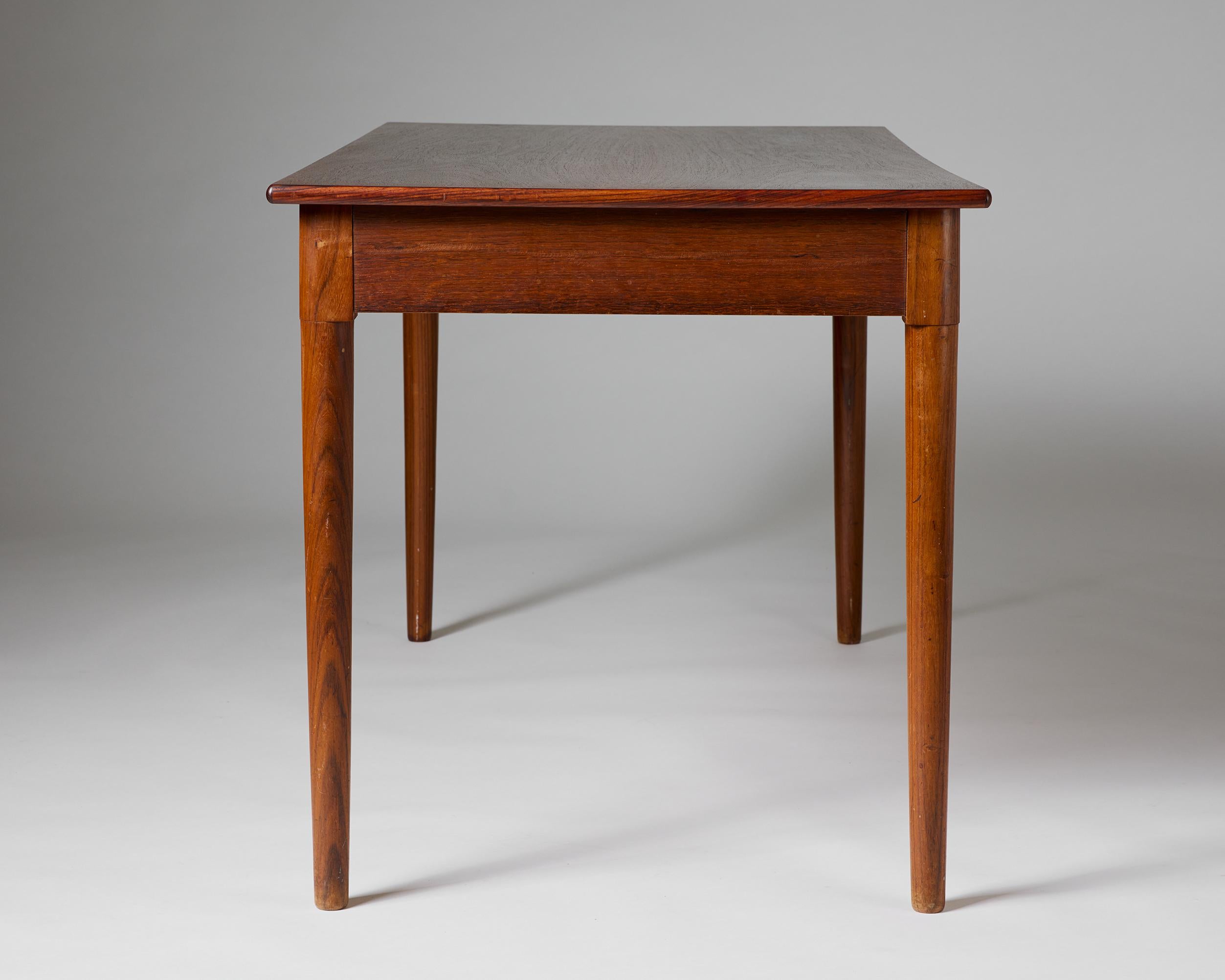 Scrivania in palissandro di Anonymous Denmark, anni 1950-60 in vendita 2