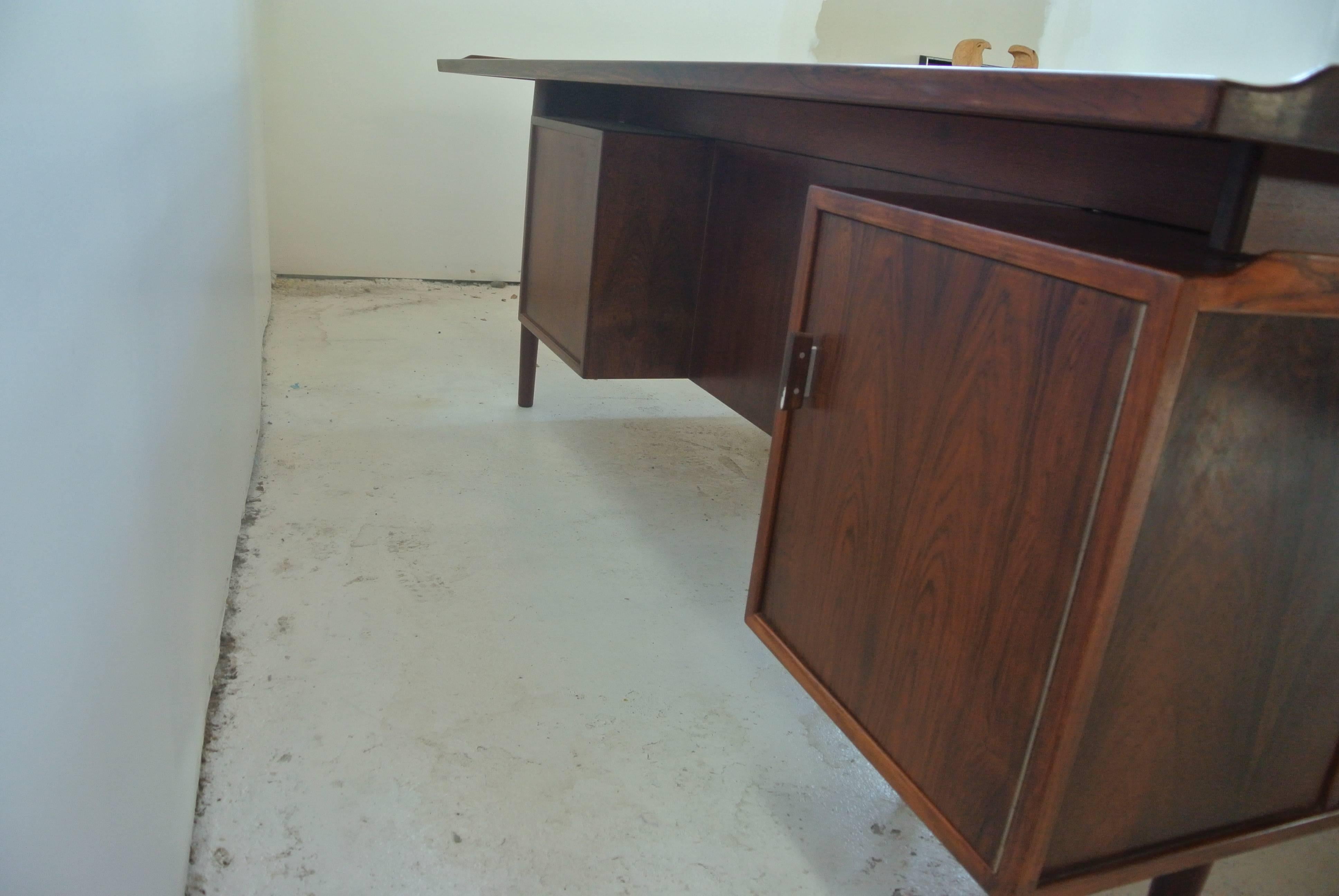 Rosewood Desk by. Arne Vodder for Sibast  For Sale 2