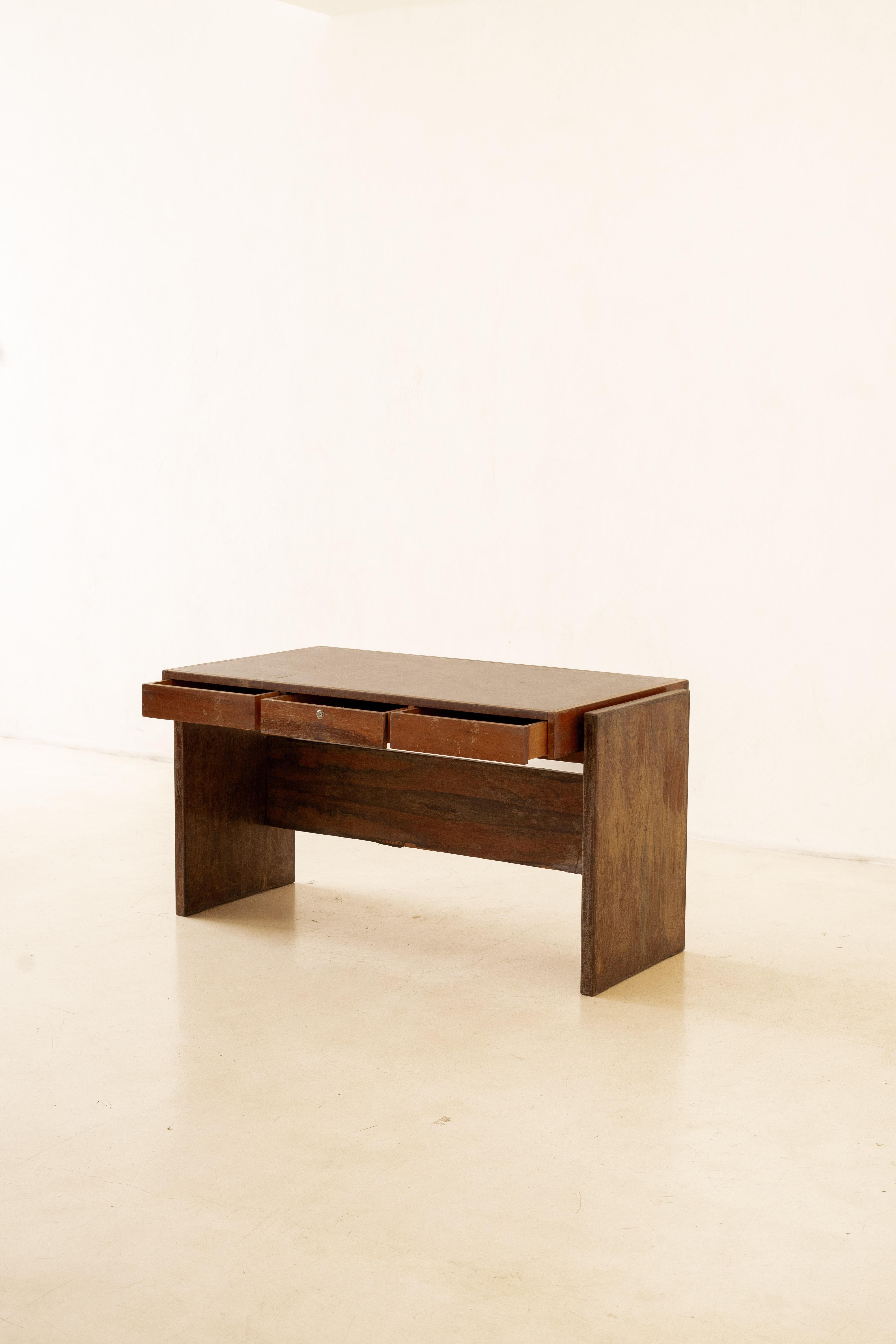 Mid-Century Modern Rosewood Desk by Joaquim Tenreiro, Bloch Editors, 1960s, Brazilian Midcentury