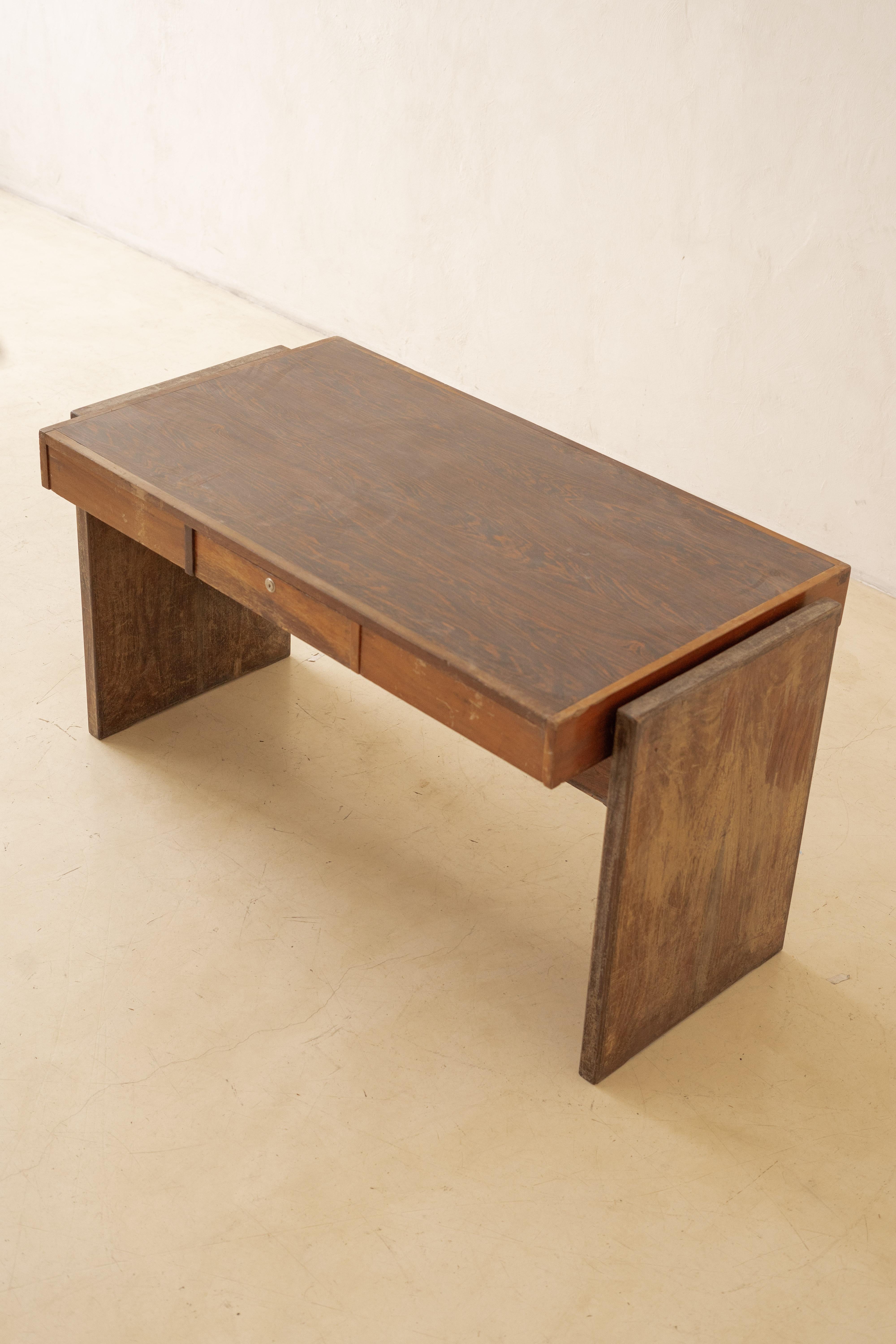 Rosewood Desk by Joaquim Tenreiro, Bloch Editors, 1960s, Brazilian Midcentury 2