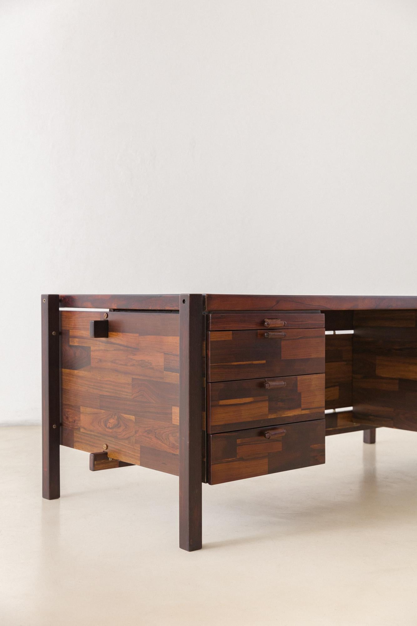 Rosewood Desk by Jorge Zalszupin, L'Atelier, 1960s, Brazilian Midcentury Modern 3