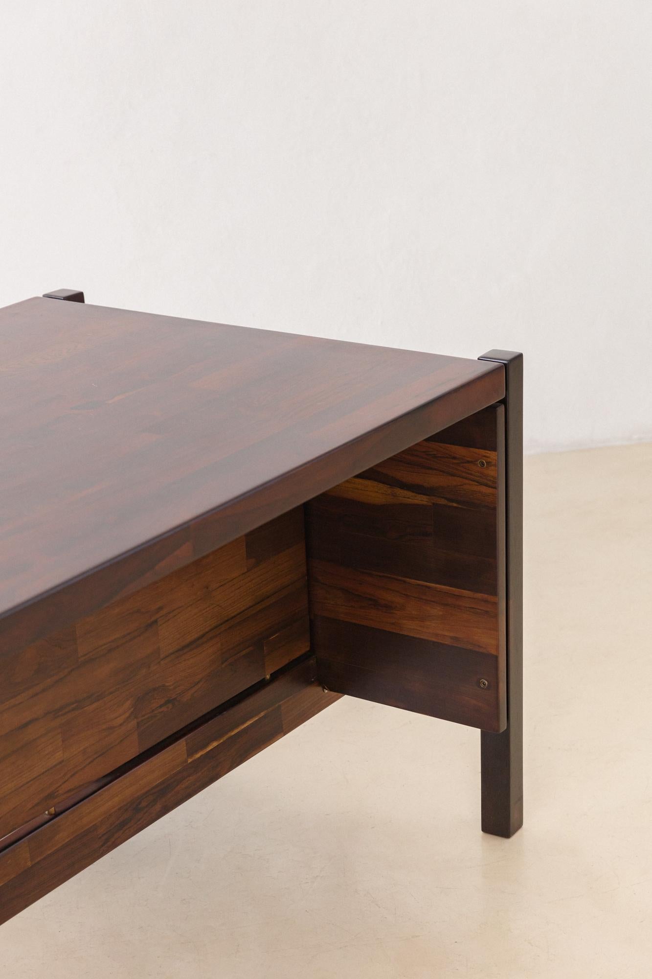 Mid-Century Modern Rosewood Desk by Jorge Zalszupin, L'Atelier, 1960s, Brazilian Midcentury Modern