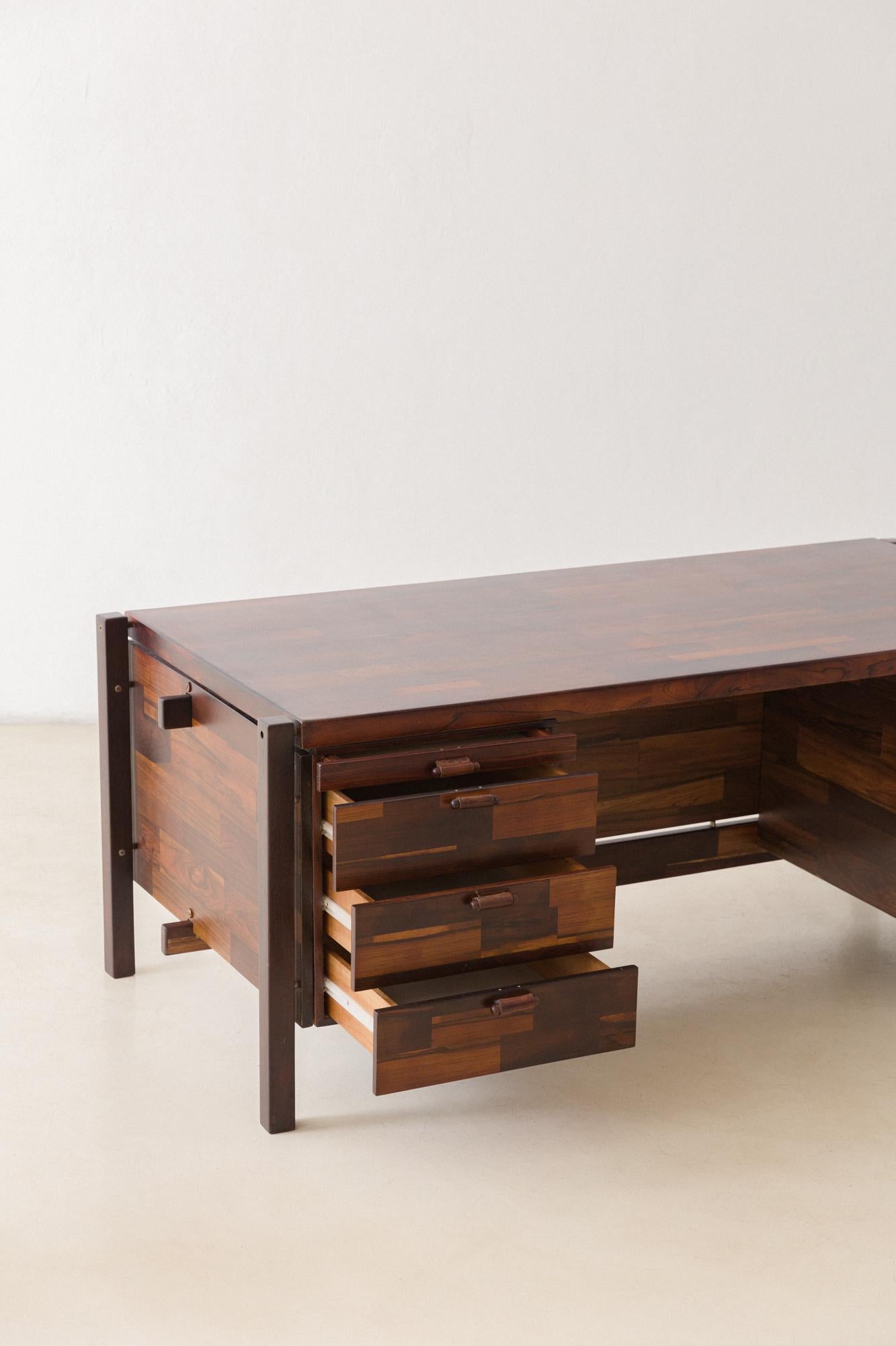 Rosewood Desk by Jorge Zalszupin, L'Atelier, 1960s, Brazilian Midcentury Modern 1
