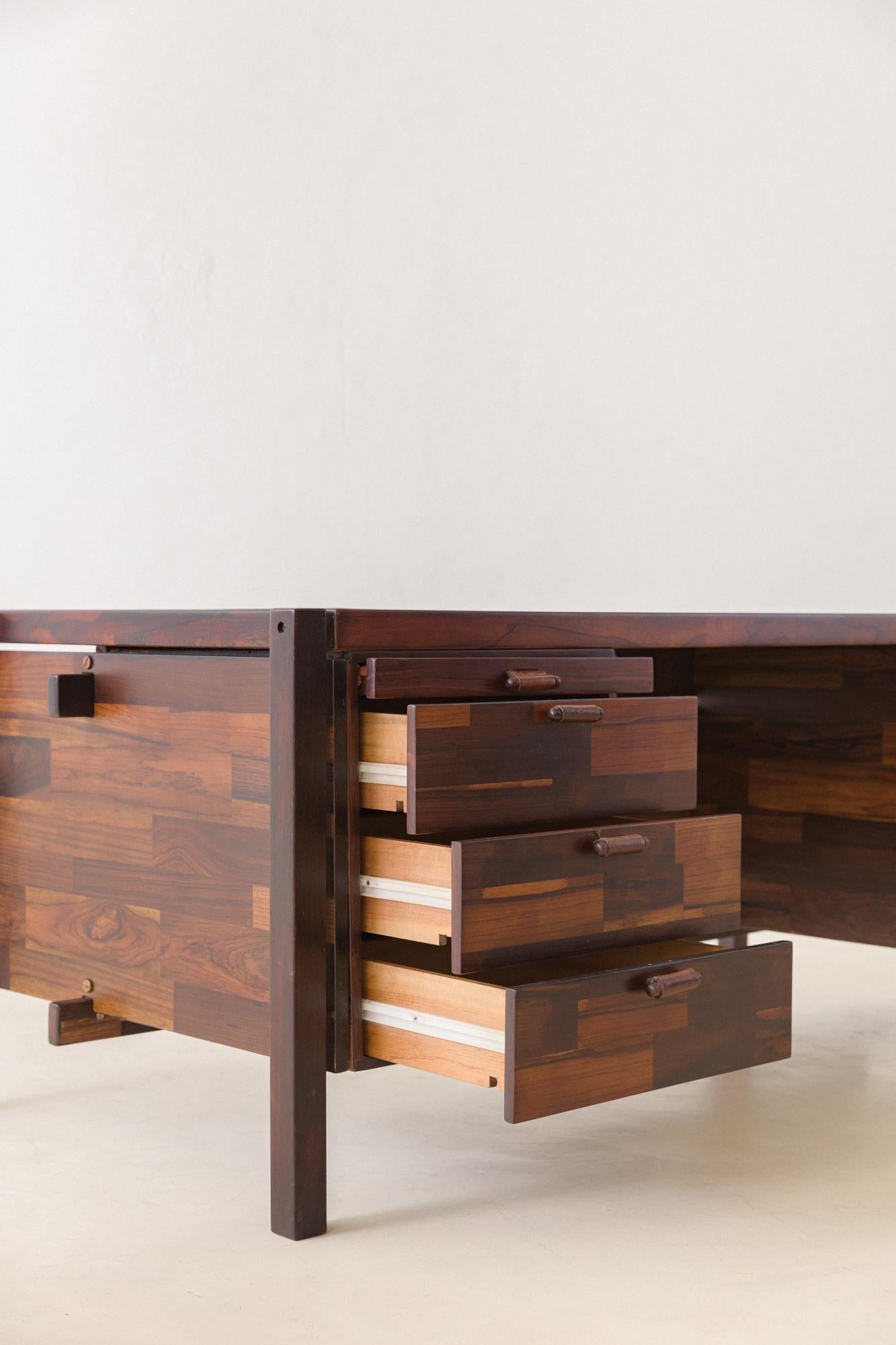 Rosewood Desk by Jorge Zalszupin, L'Atelier, 1960s, Brazilian Midcentury Modern 2