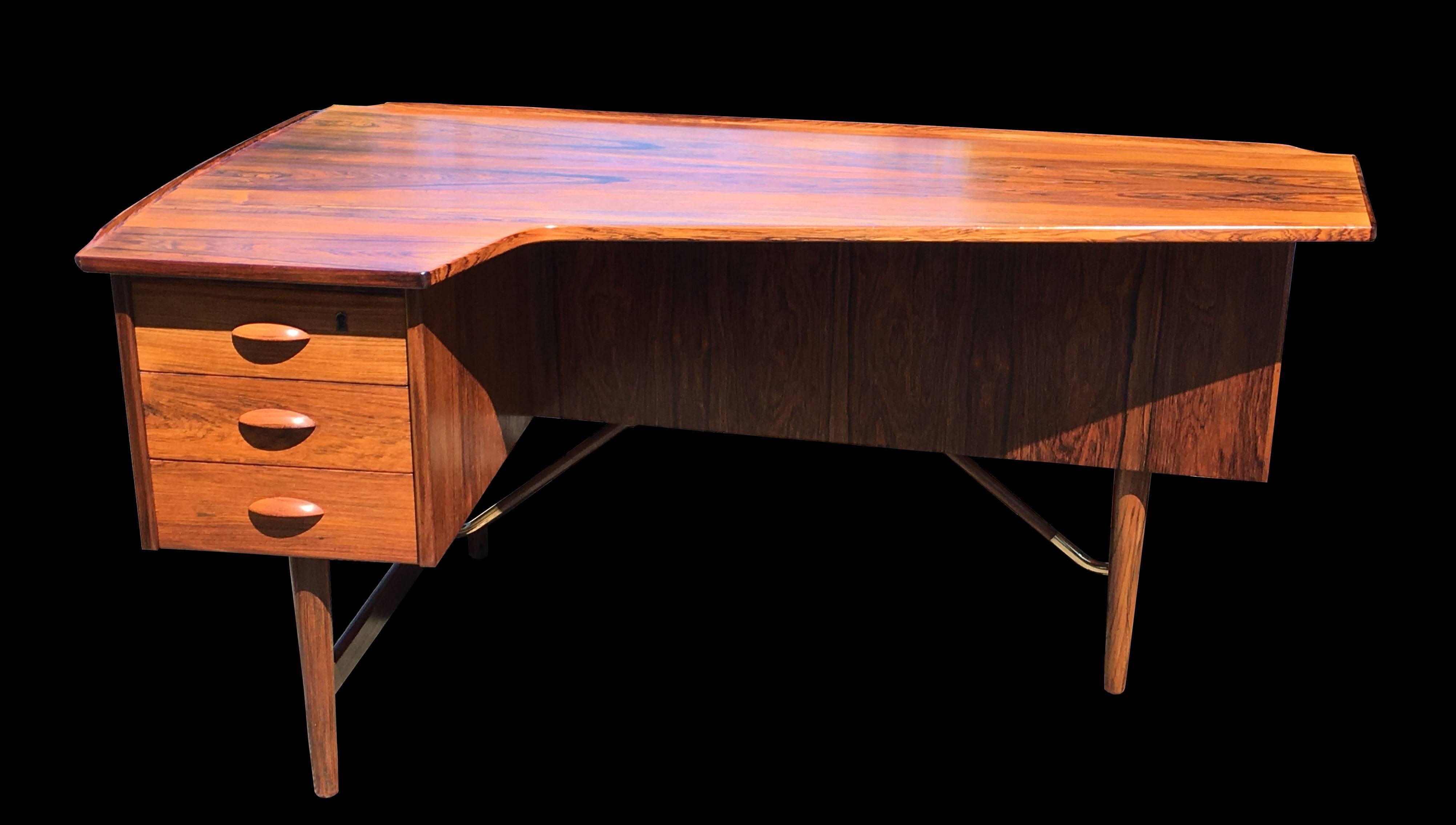 Scandinavian Modern Rosewood Desk by Peter Lovig Nielsen for Hedensted Mobelfabrik