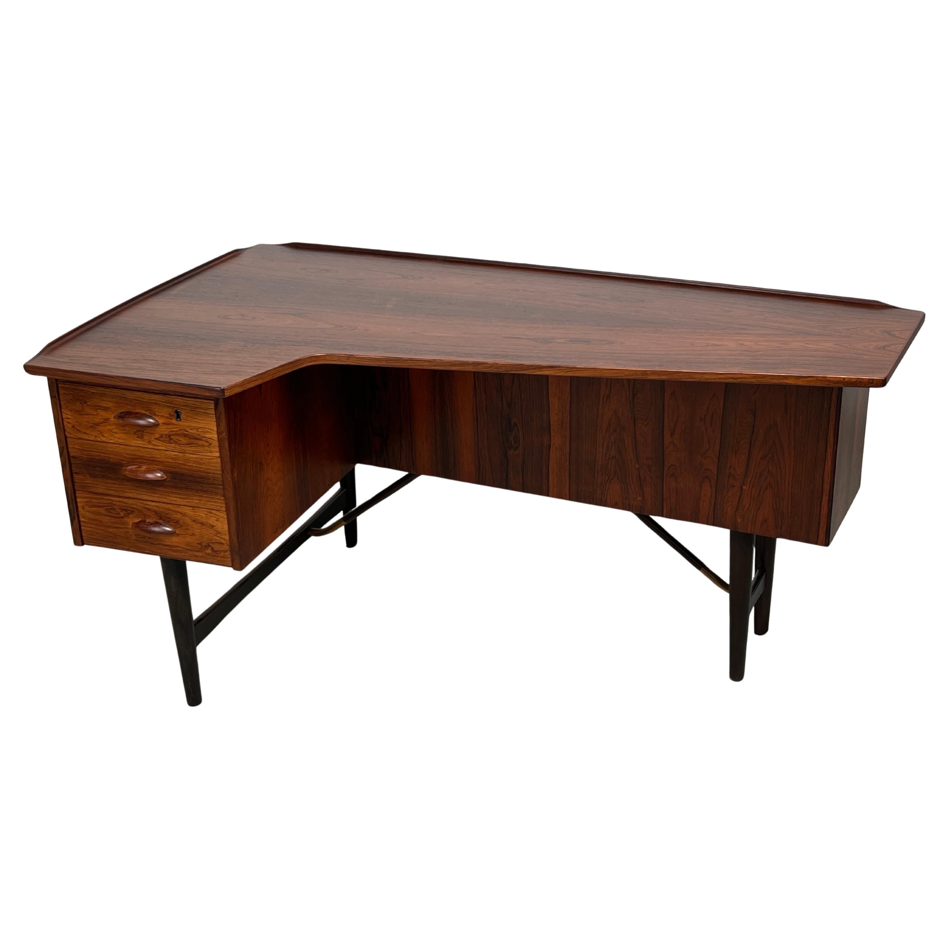 Bureau en bois de rose de Peter Lovig Nielsen