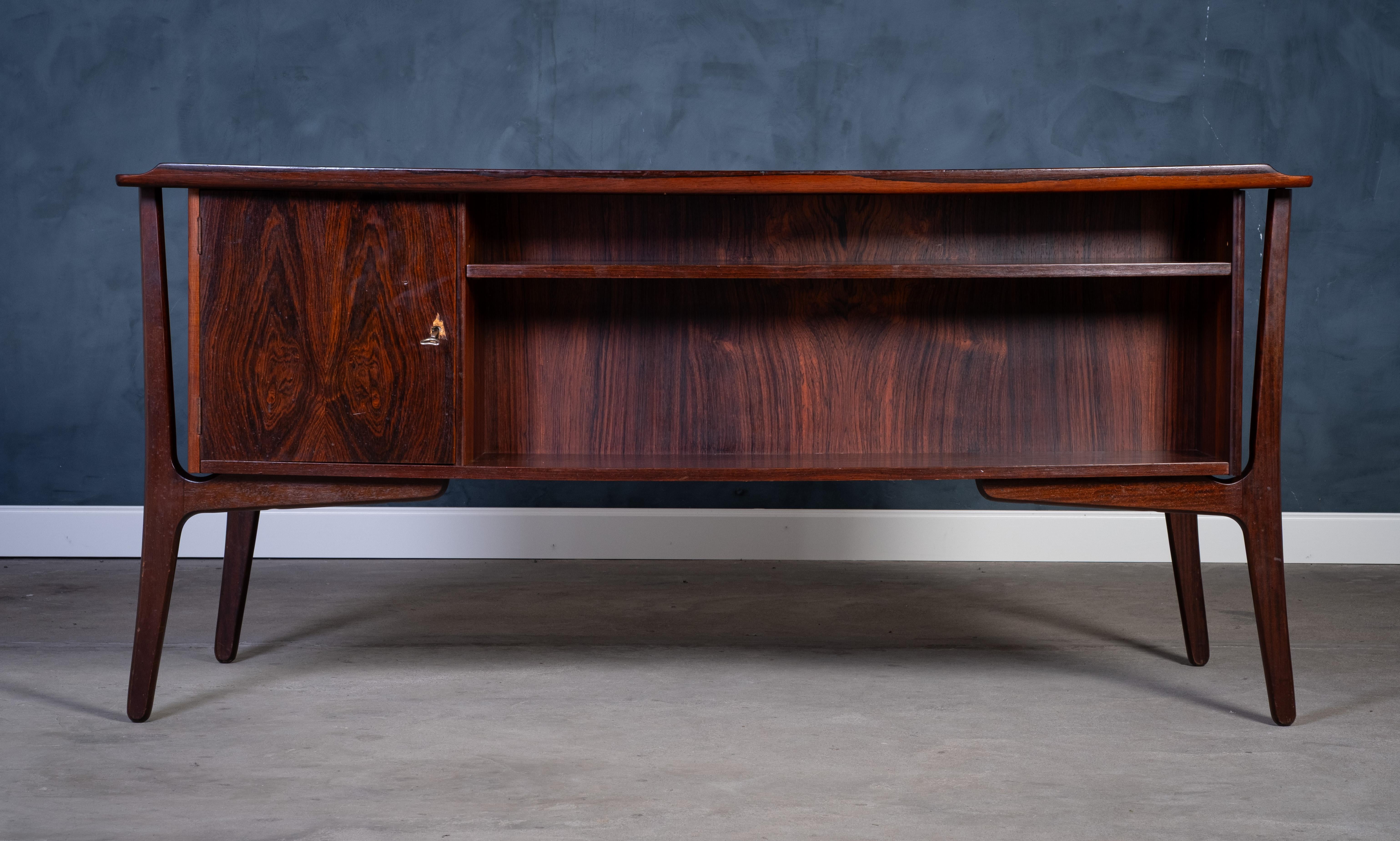 Scrivania in palissandro di Svend Åge Madsen per H. & A. Hansen, anni '60 in vendita 8