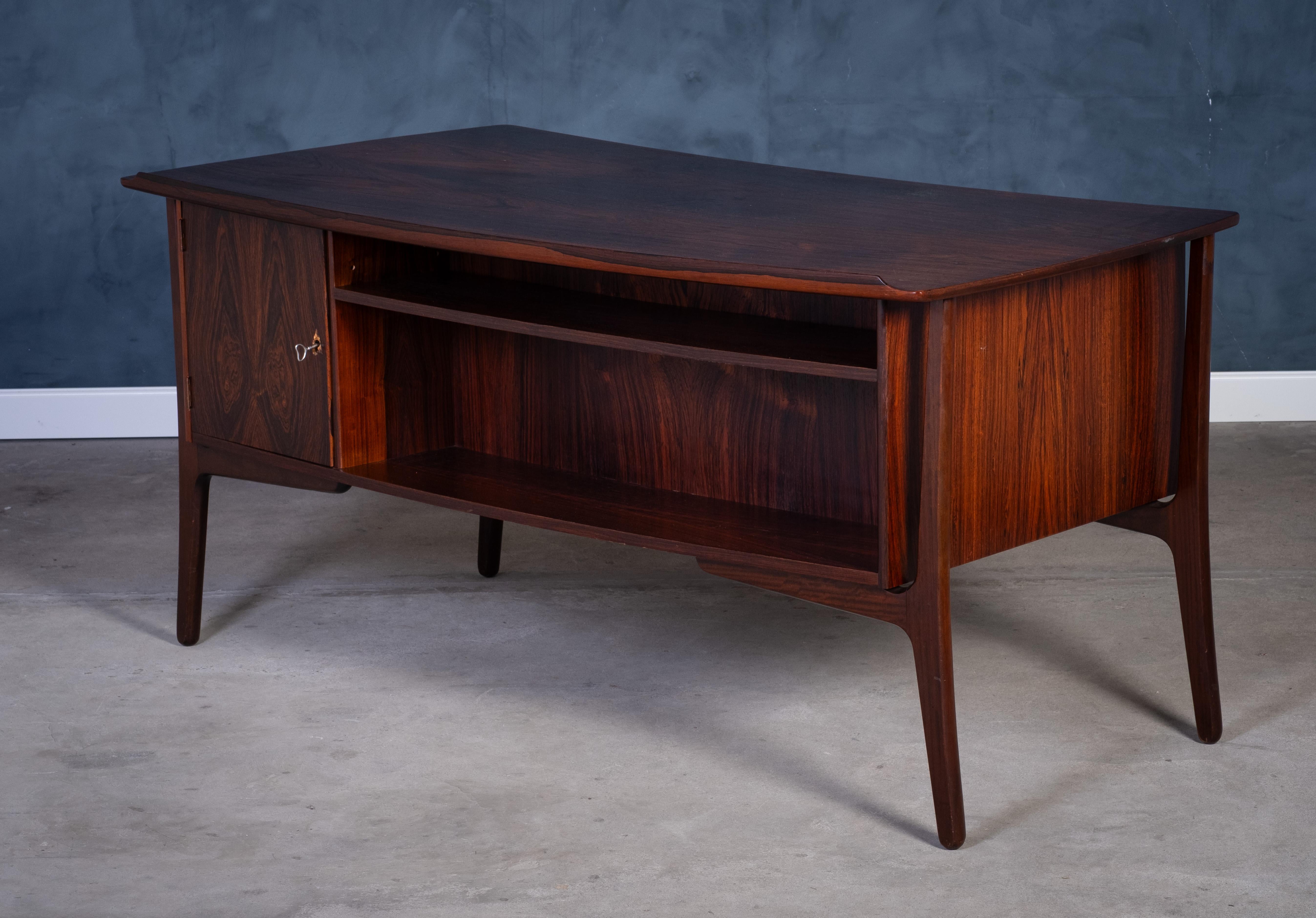 Scrivania in palissandro di Svend Åge Madsen per H. & A. Hansen, anni '60 in vendita 9