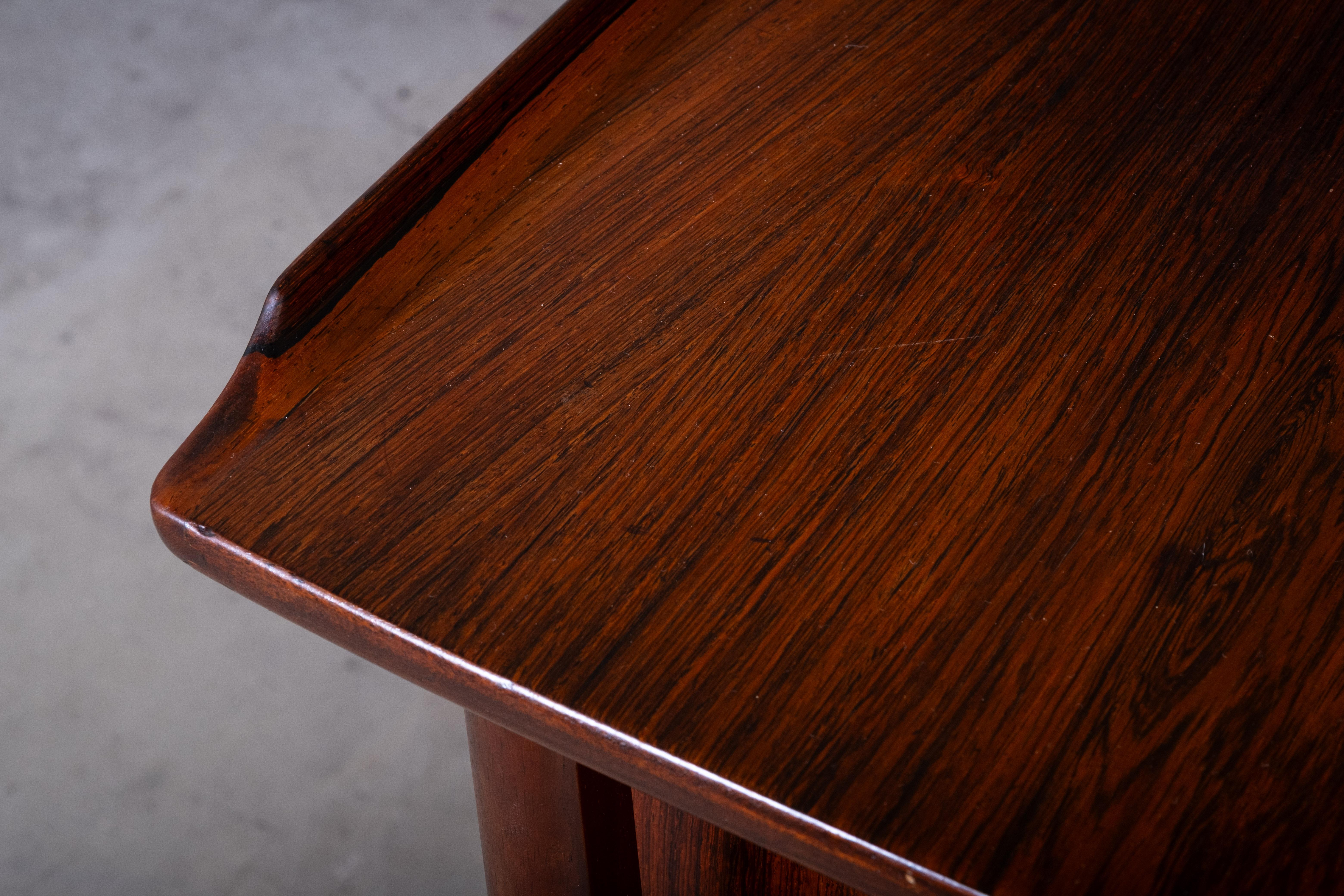 Scrivania in palissandro di Svend Åge Madsen per H. & A. Hansen, anni '60 in vendita 10