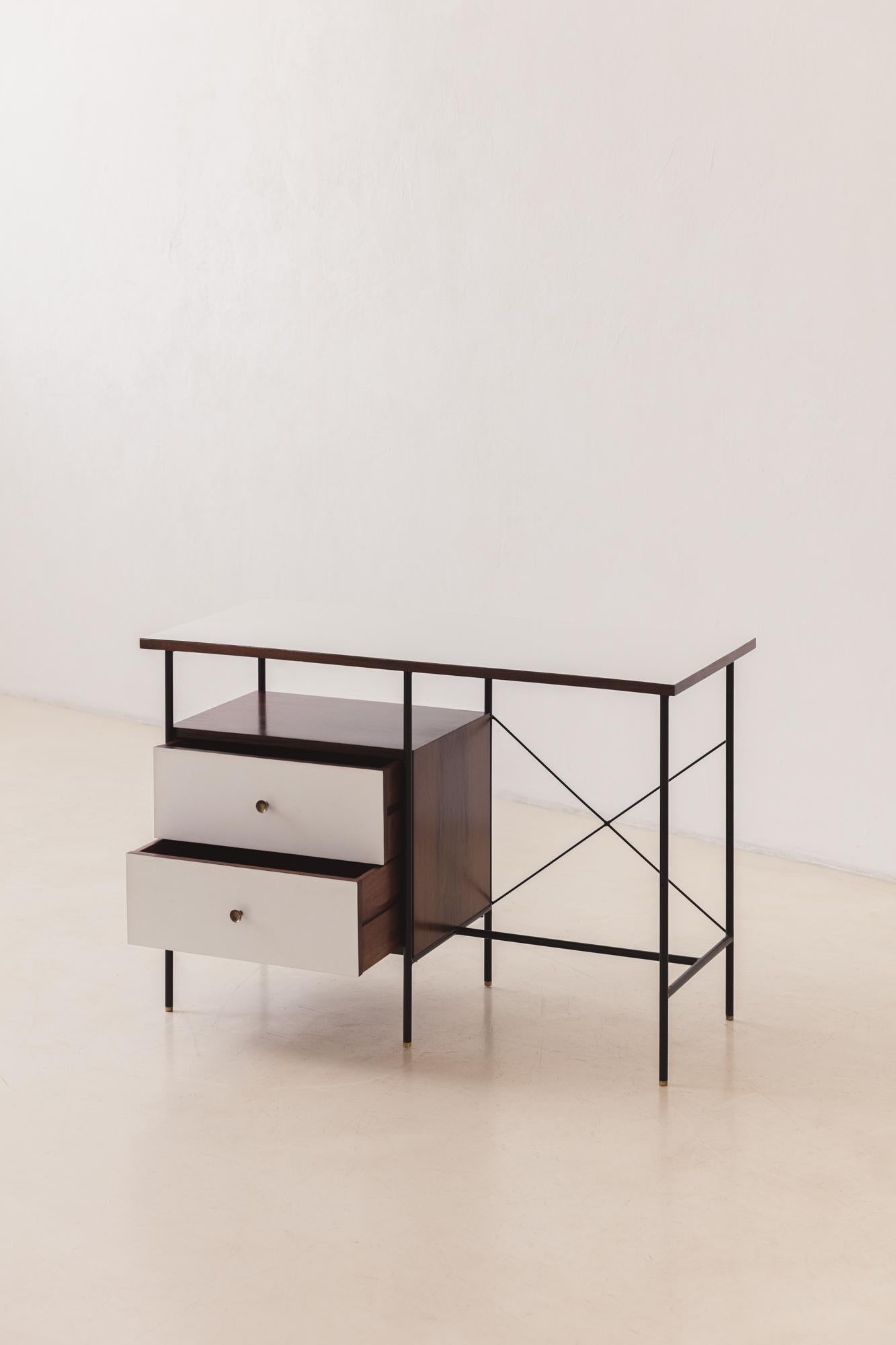 Rosewood Desk by Unilabor, Geraldo de Barros C. 1954, Brazilian Mid-Century In Good Condition For Sale In New York, NY