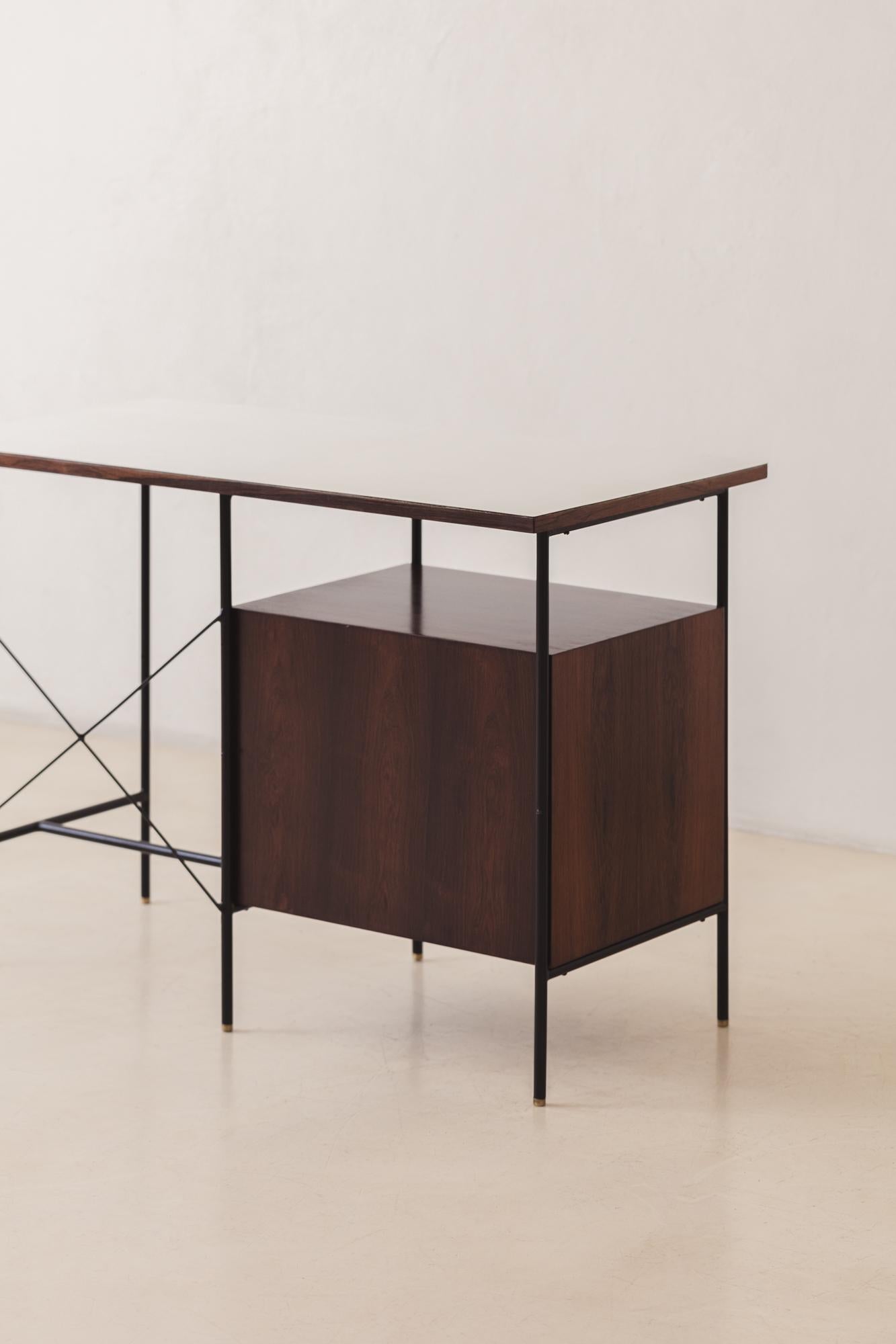 Rosewood Desk by Unilabor, Geraldo de Barros C. 1954, Brazilian Mid-Century For Sale 2