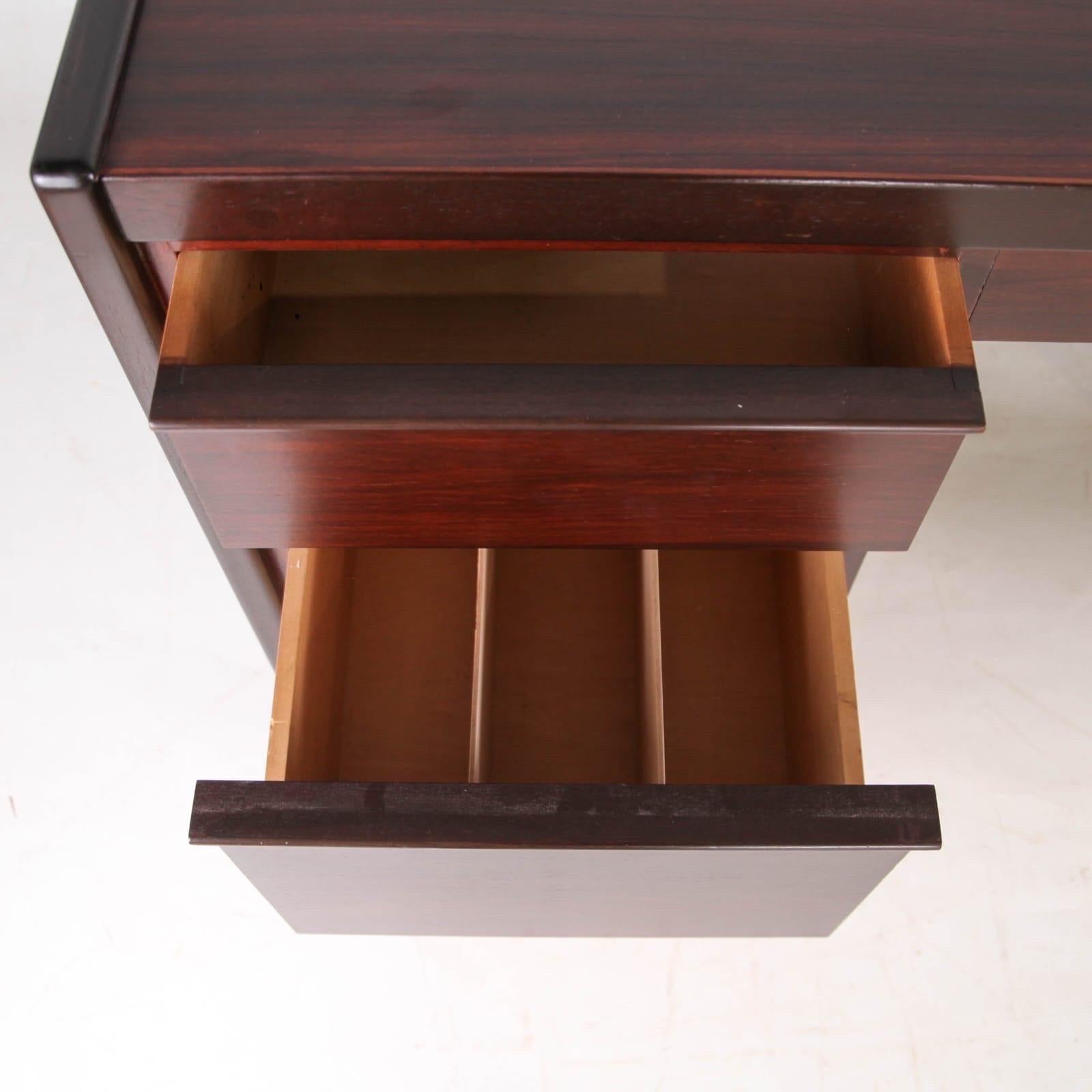Schreibtisch aus Rosenholz im Angebot 3