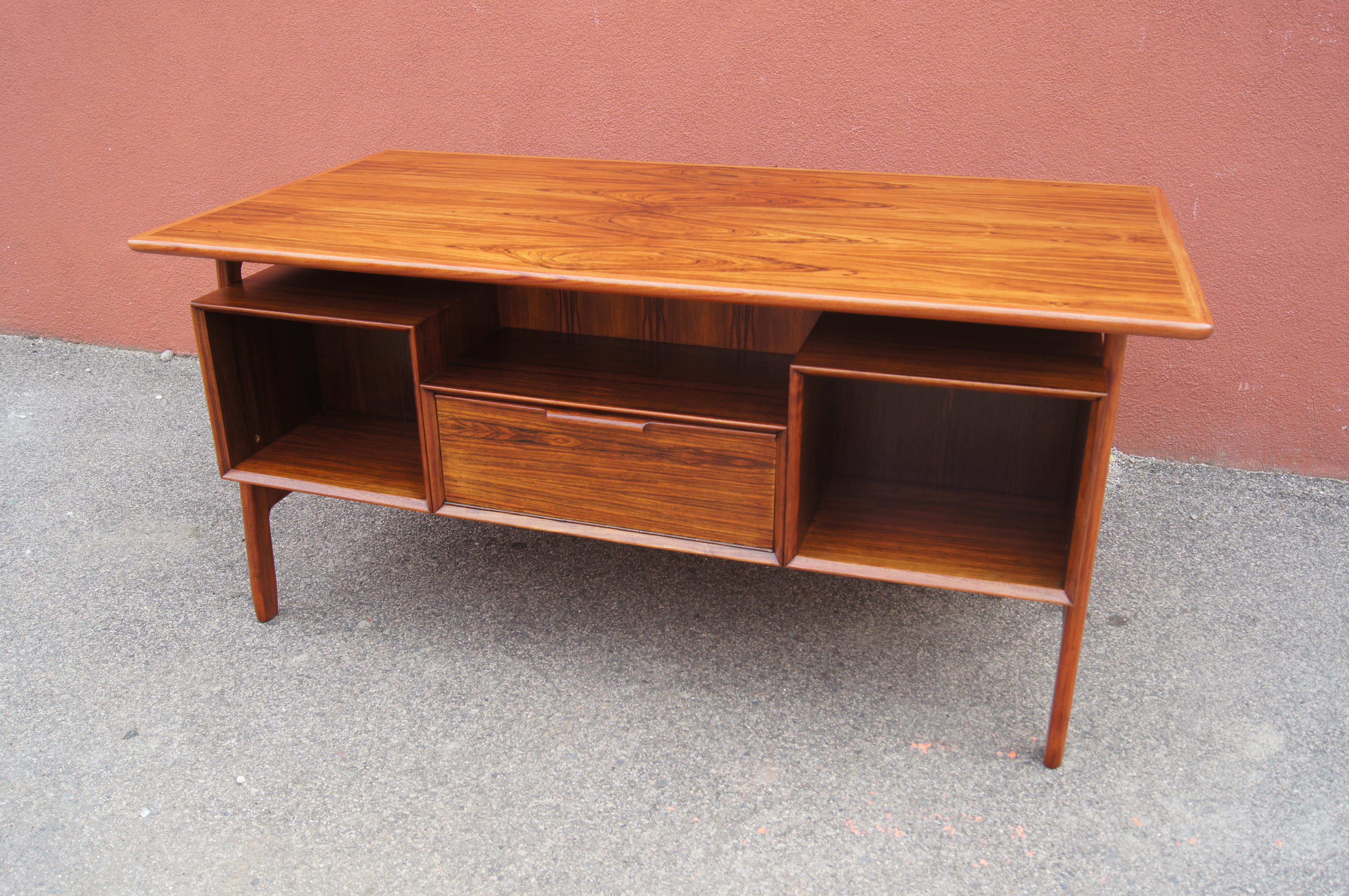 Rosewood Desk, Model 75, by Gunni Omann for Omann Jun Møbelfabrik 1