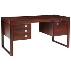 Bureau en bois de rose avec poignées en laiton:: Danemark:: années 1960