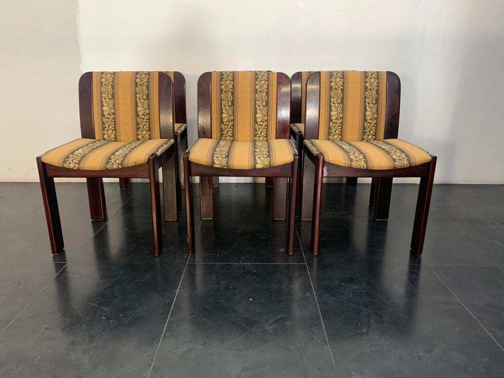 Rosewood dining chairs, 1970s, set of 6.
Packaging with bubble wrap and cardboard boxes is included. If the wooden packaging is needed (crates or boxes) for US and International Shipping, it's required a separate cost (will be quoted separately).