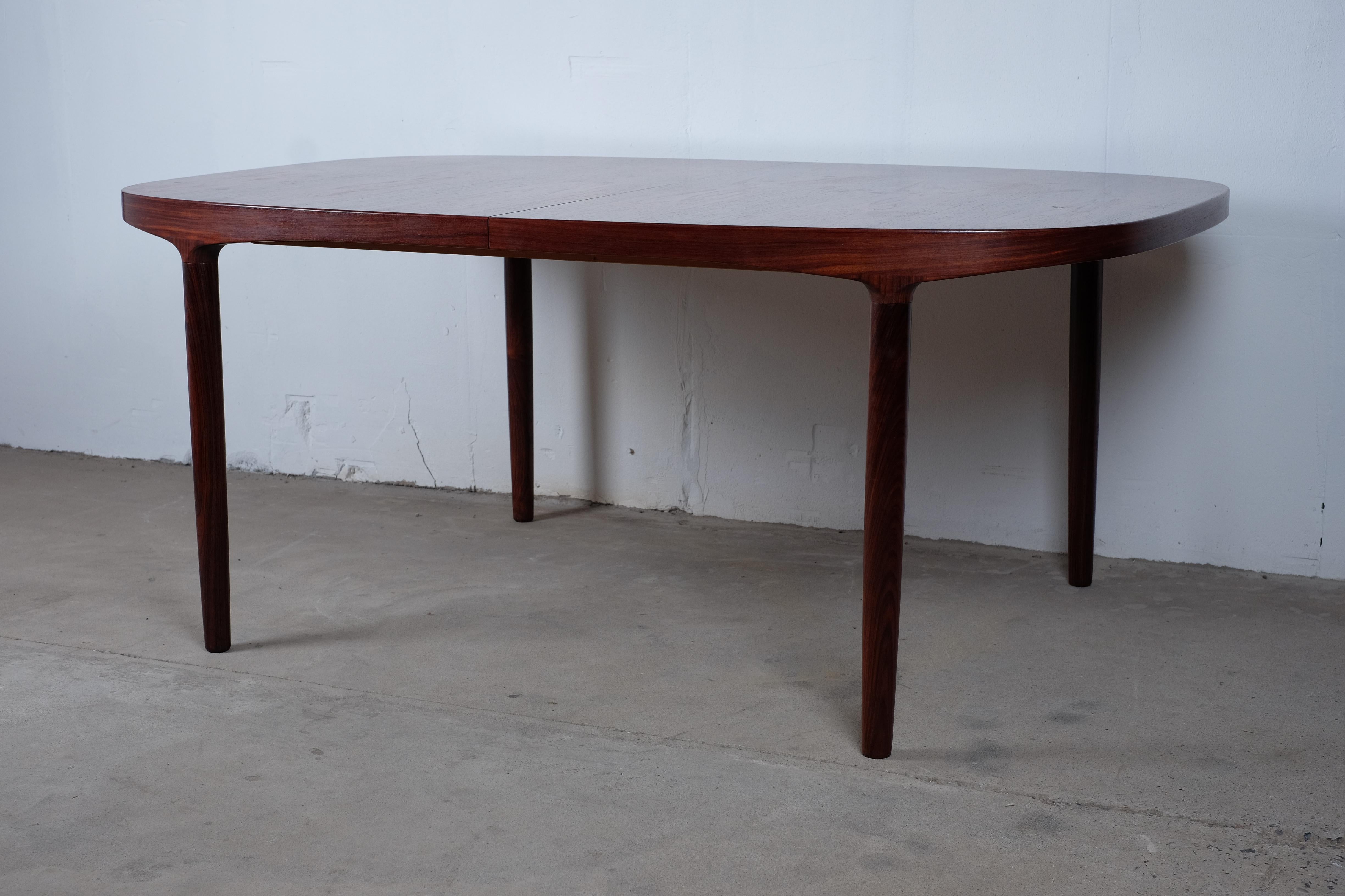 Rosewood Dining Table by Danish Designer Harry Østergaard In Good Condition In Middelfart, Fyn