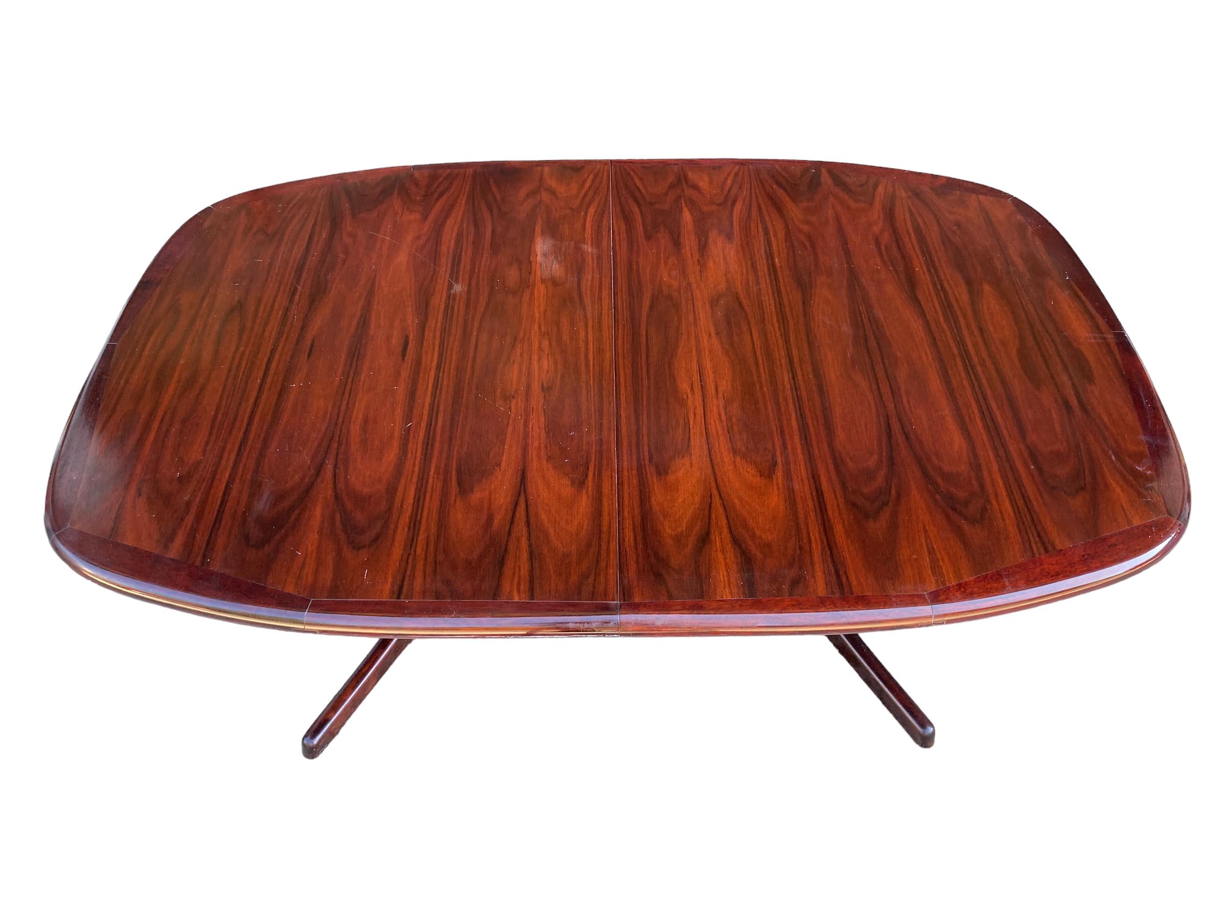 dyrlund rosewood dining table