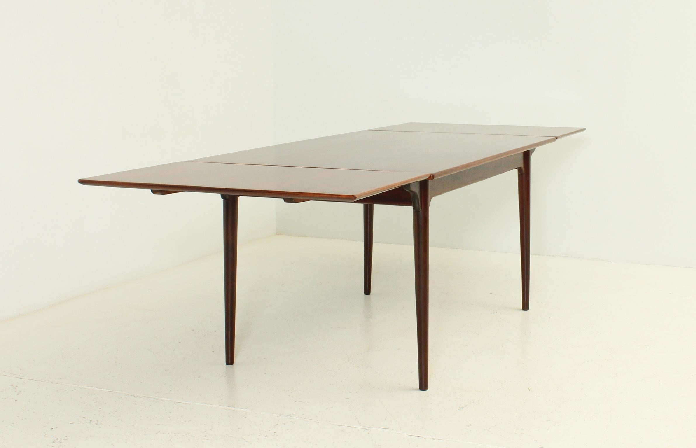 Table de salle à manger par Gunni Omann pour Omann Jun, Danemark en vente 5