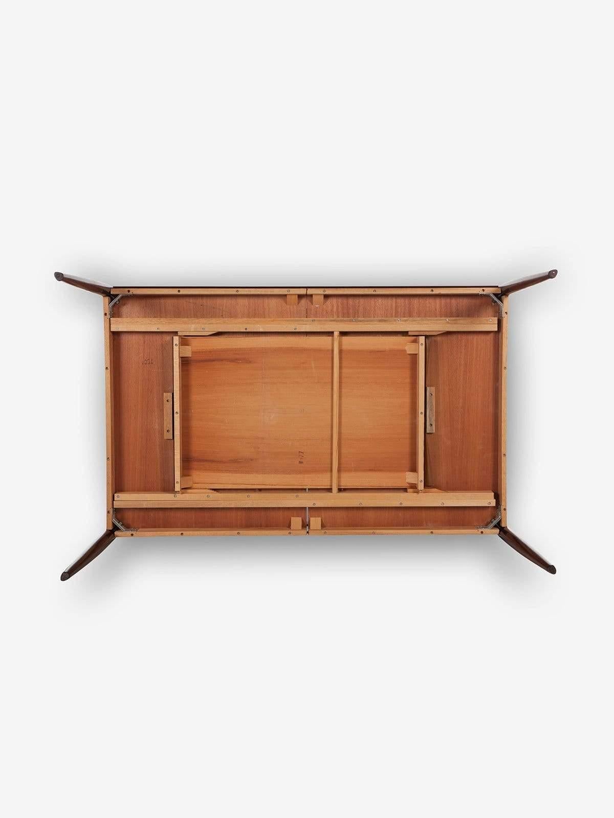 20ième siècle Table de salle à manger en bois de rose par H.W. Klein en vente
