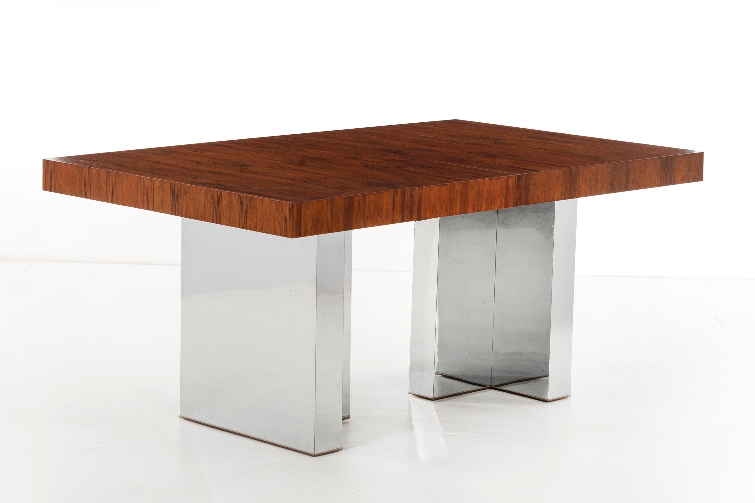 Mid-Century Modern Rosewood Dining Table by Milo Baughman