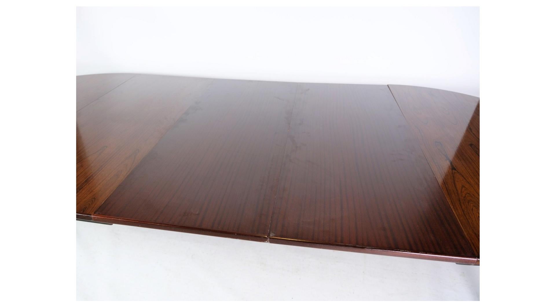 Table de salle à manger modèle n° 55 fabriquée en bois de rose conçue par Omann Jun A/S à partir des années 1960 en vente 1