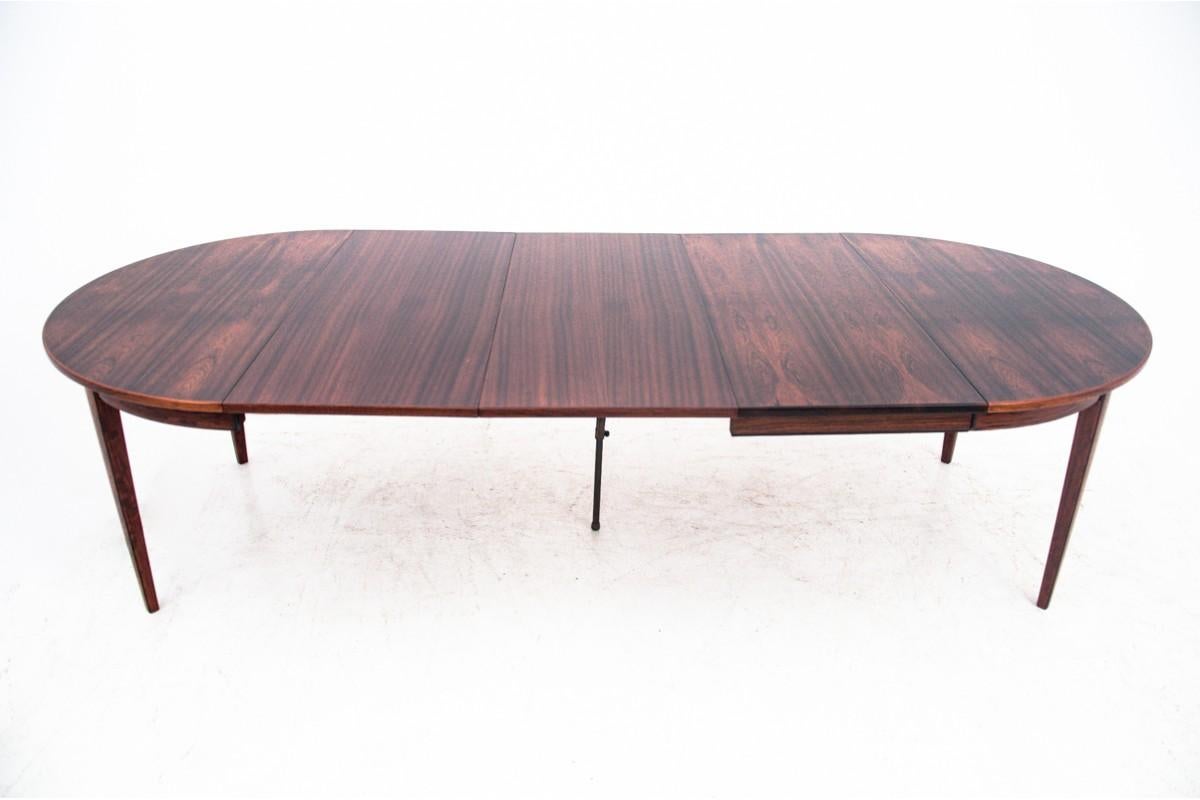 Danish Rosewood dining table with extensions, Denmark, 1960s. Renovated. For Sale