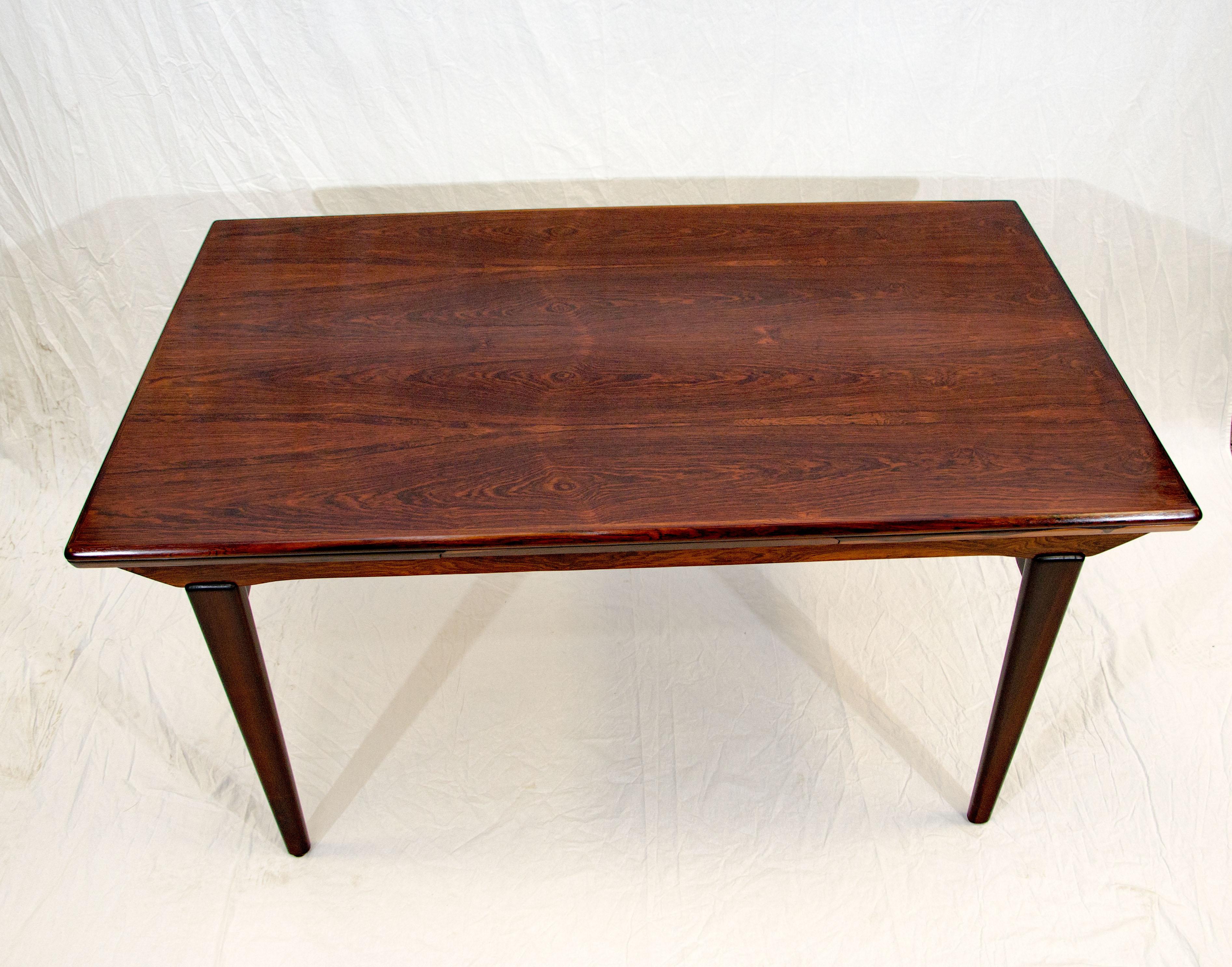 Scandinavian Modern Rosewood Dining Table with Two Draw Leaves, N. O. Møller