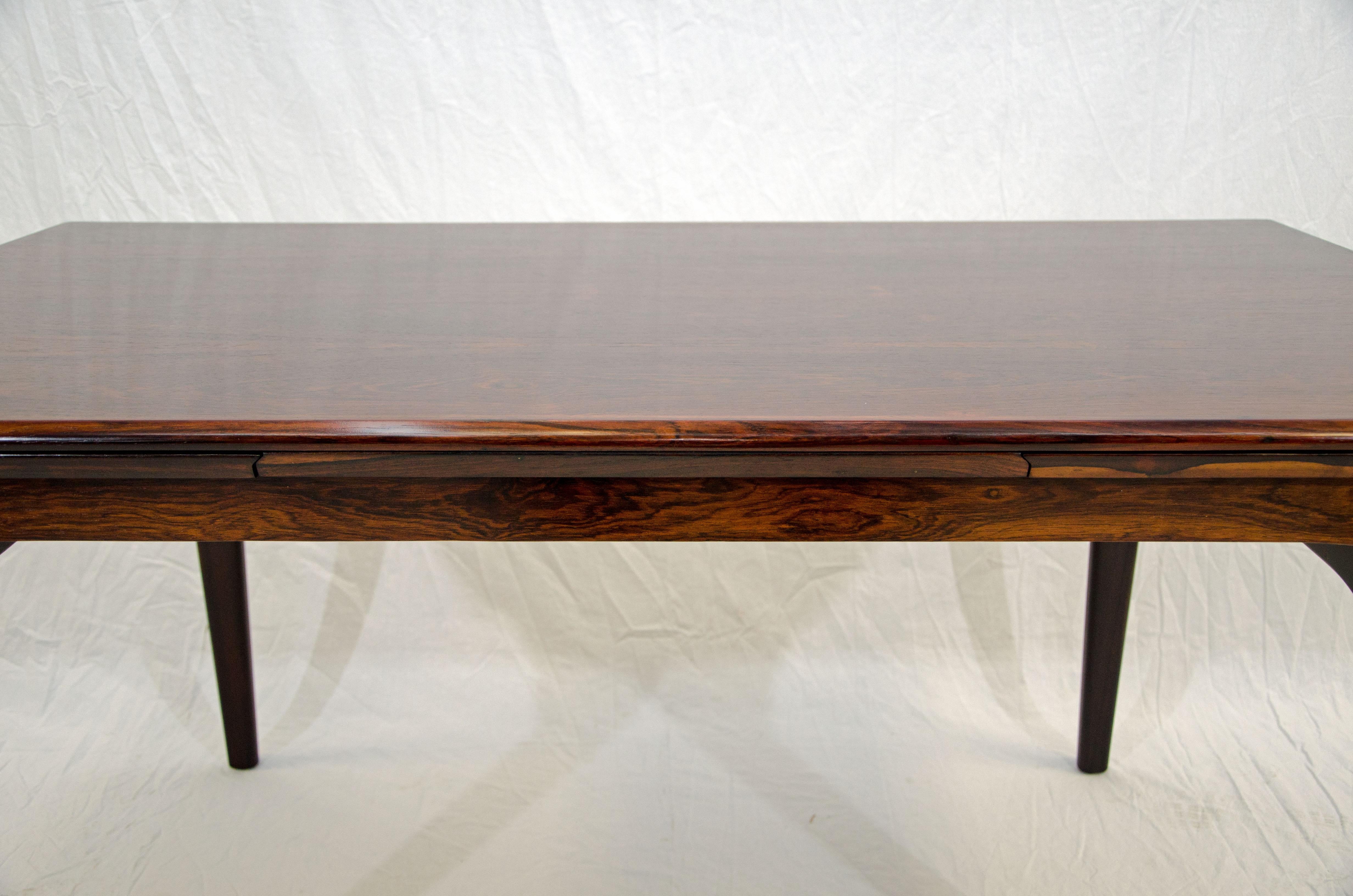 Rosewood Dining Table with Two Draw Leaves, N. O. Møller In Good Condition In Crockett, CA