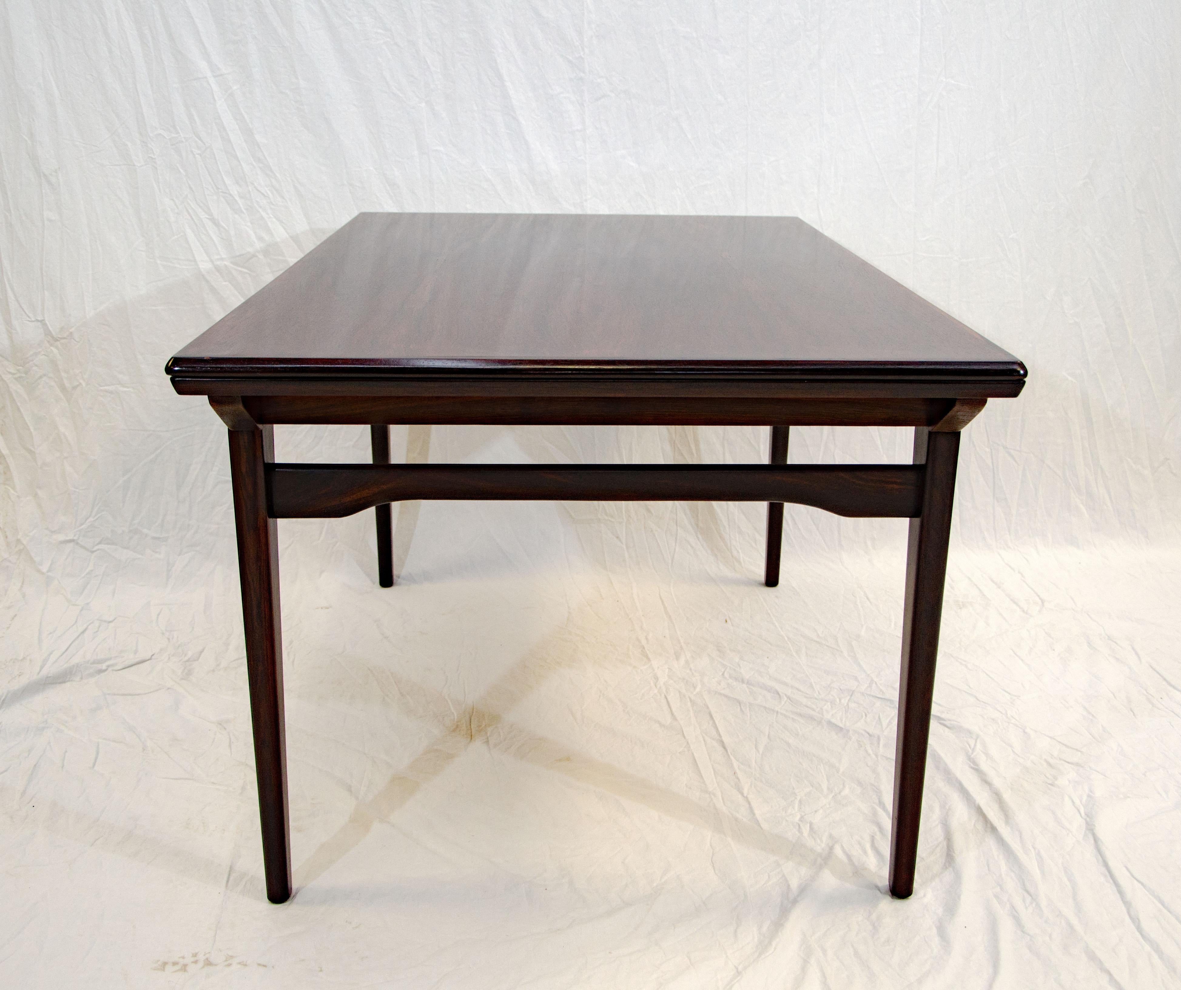 20th Century Rosewood Dining Table with Two Draw Leaves, N. O. Møller